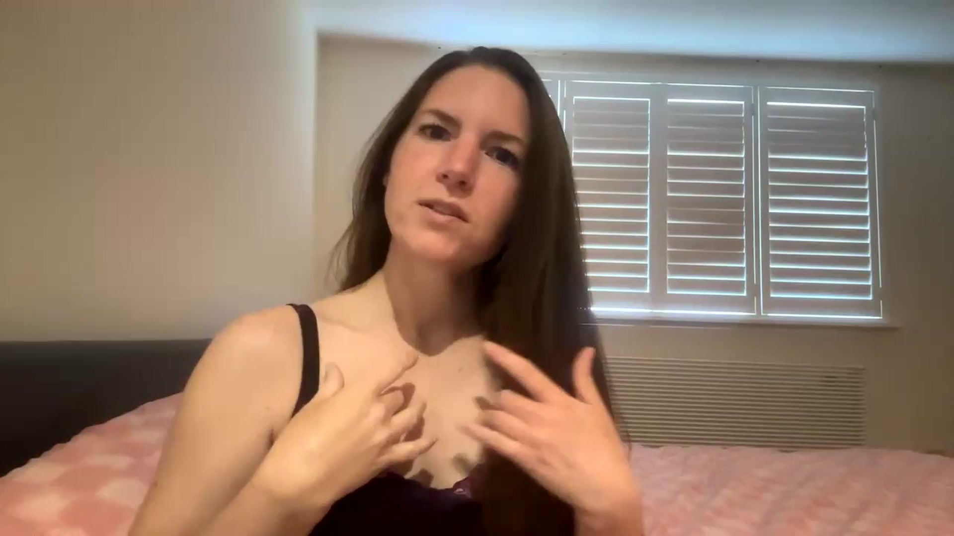 Gallery image thumbnail from Hornyharriet1's myfreecams stream on, 06/02/2024, 07:54 image 6 of 20