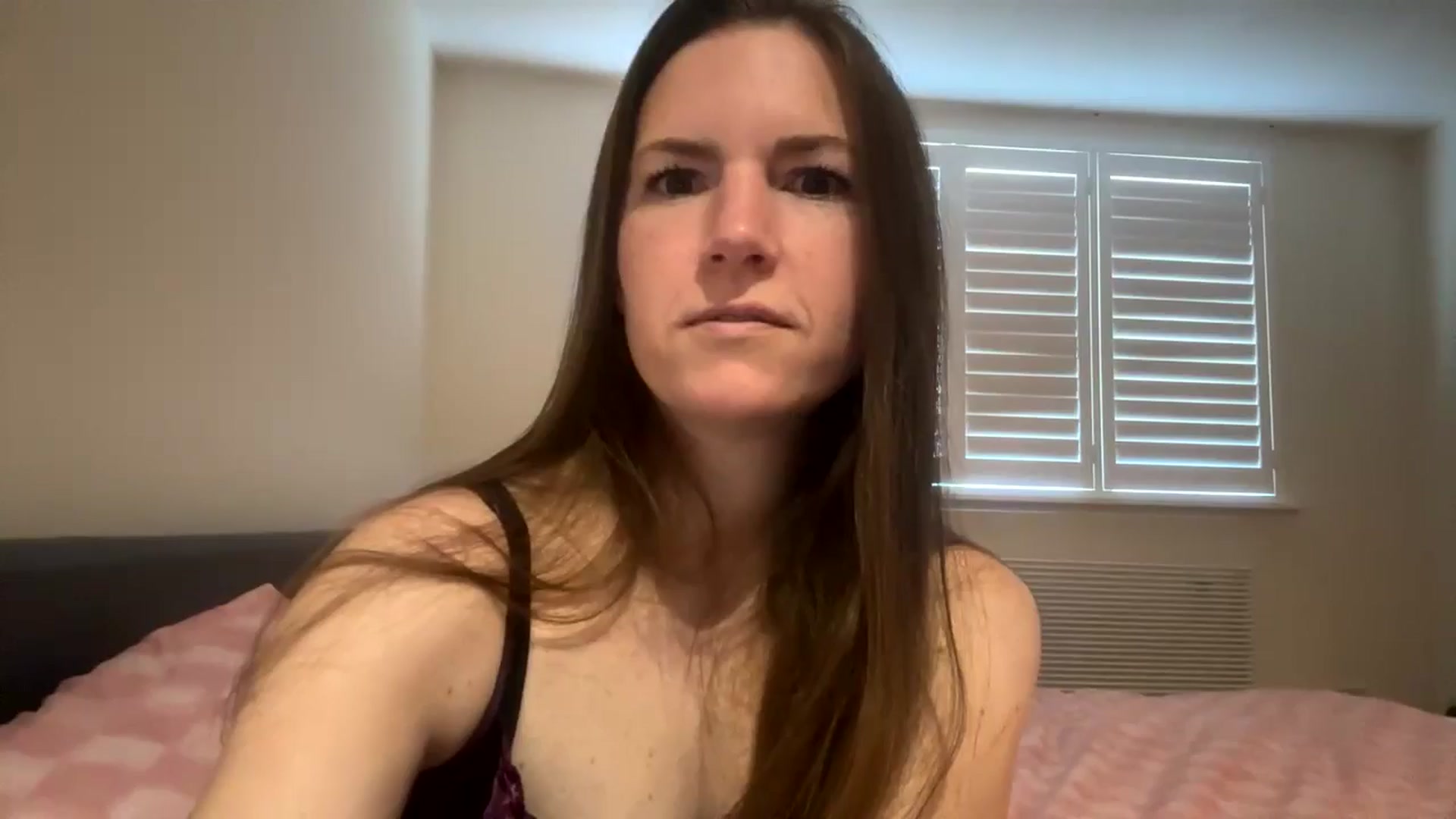 Gallery image thumbnail from Hornyharriet1's myfreecams stream on, 06/02/2024, 07:54 image 13 of 20