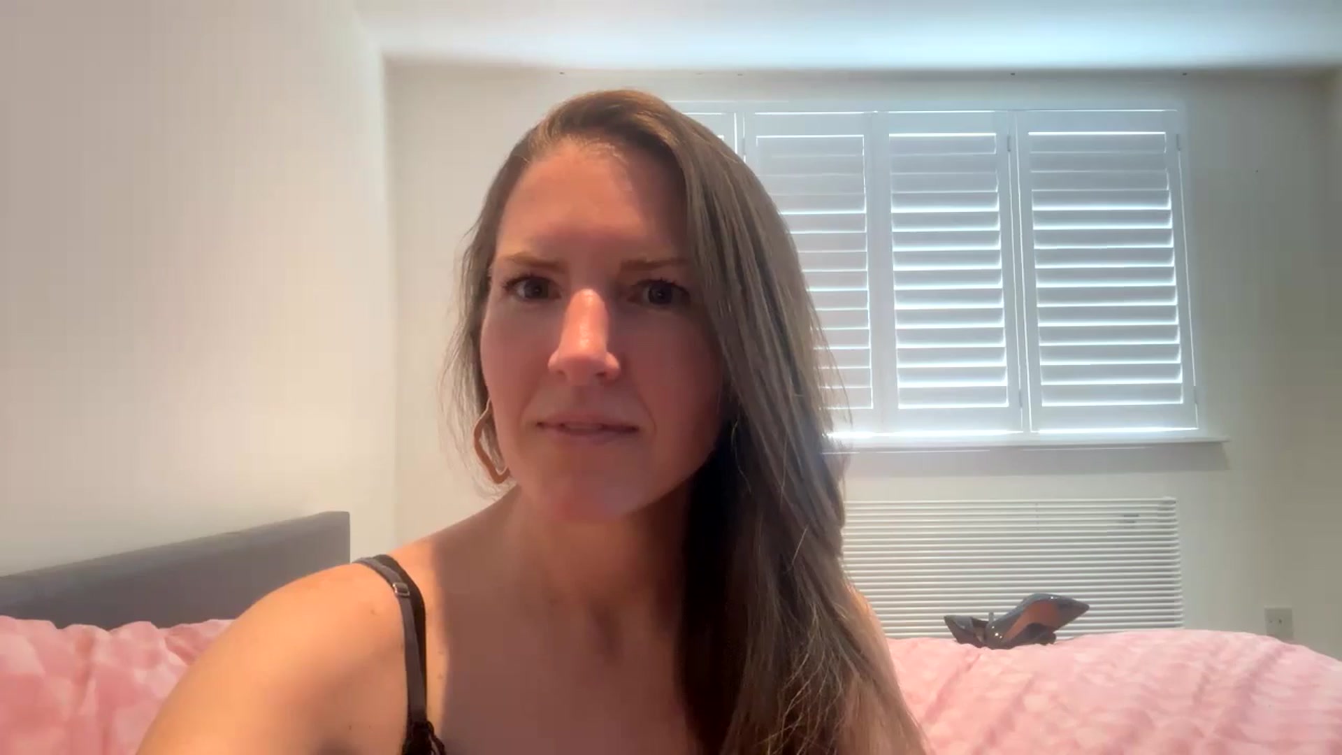 Gallery image thumbnail from Hornyharriet1's myfreecams stream on, 06/02/2024, 14:28 image 17 of 20