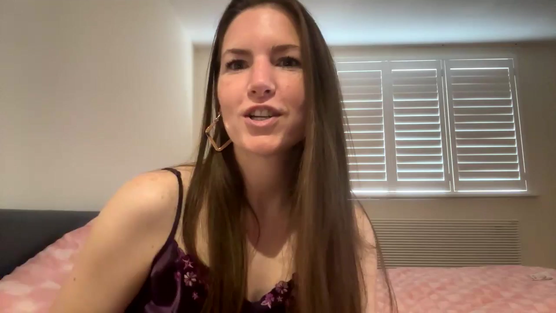 Gallery image thumbnail from Hornyharriet1's myfreecams stream on, 06/03/2024, 07:19 image 8 of 20