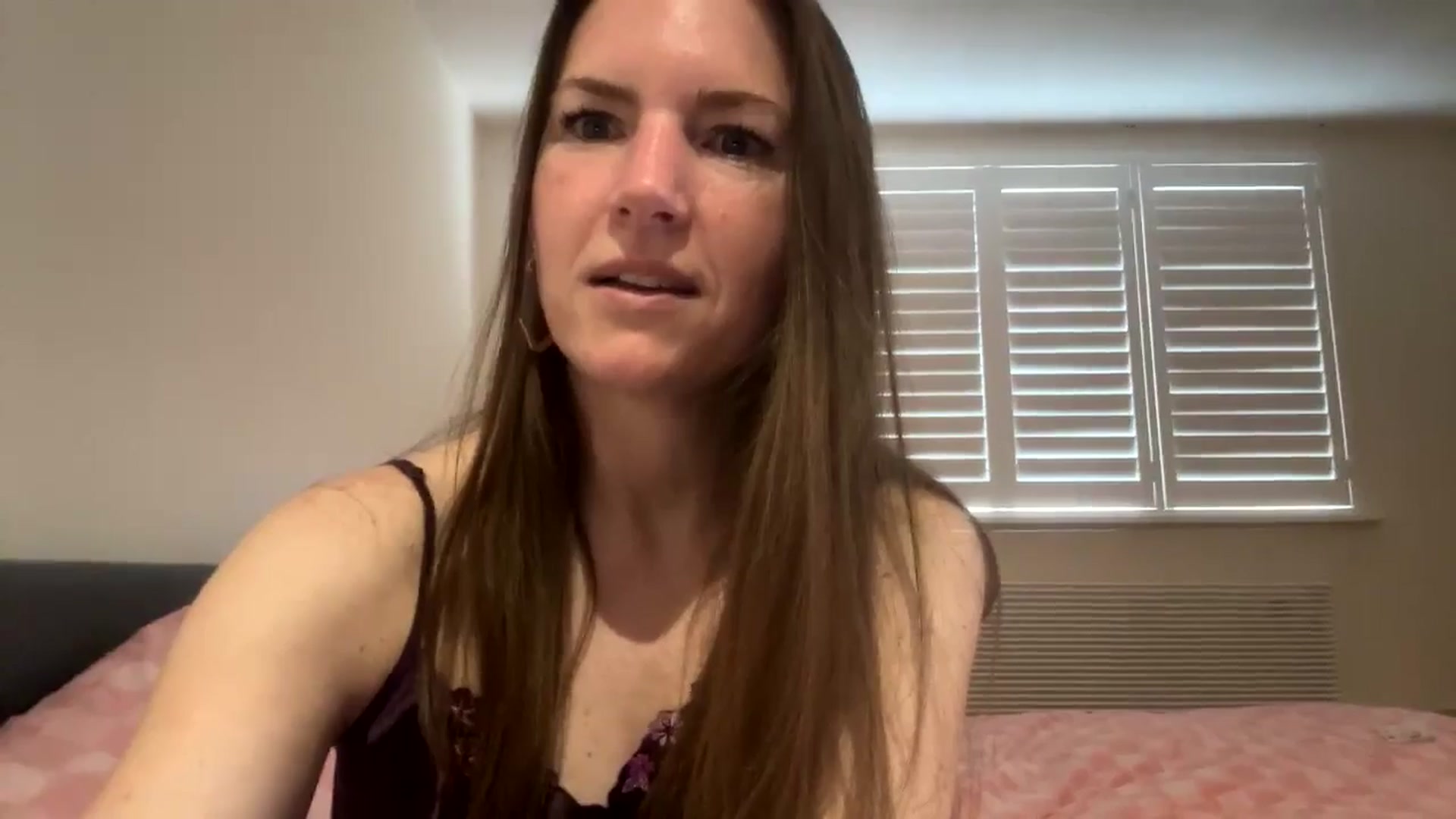 Gallery image thumbnail from Hornyharriet1's myfreecams stream on, 06/03/2024, 07:19 image 5 of 20