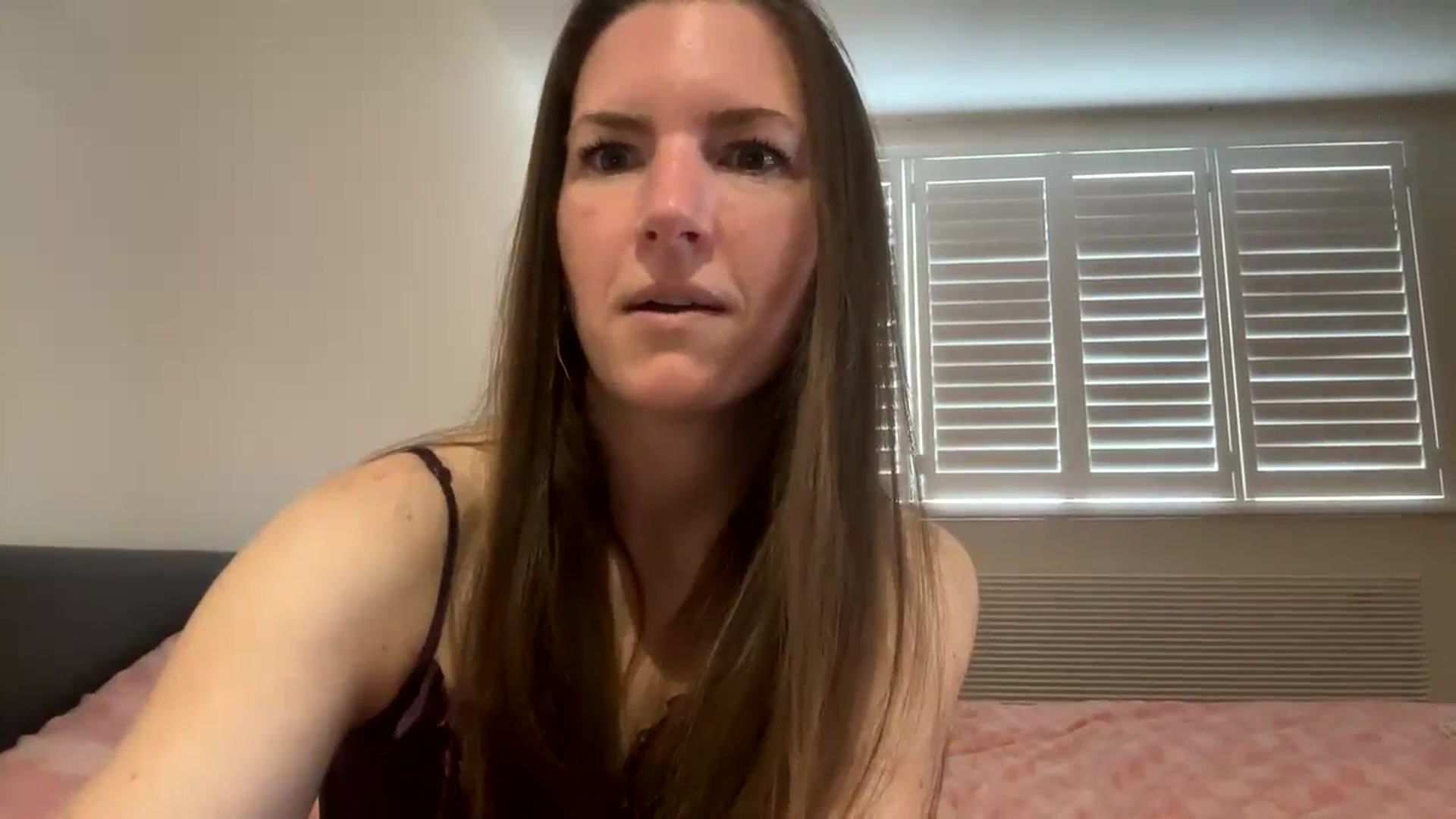Gallery image thumbnail from Hornyharriet1's myfreecams stream on, 06/03/2024, 07:19 image 19 of 20