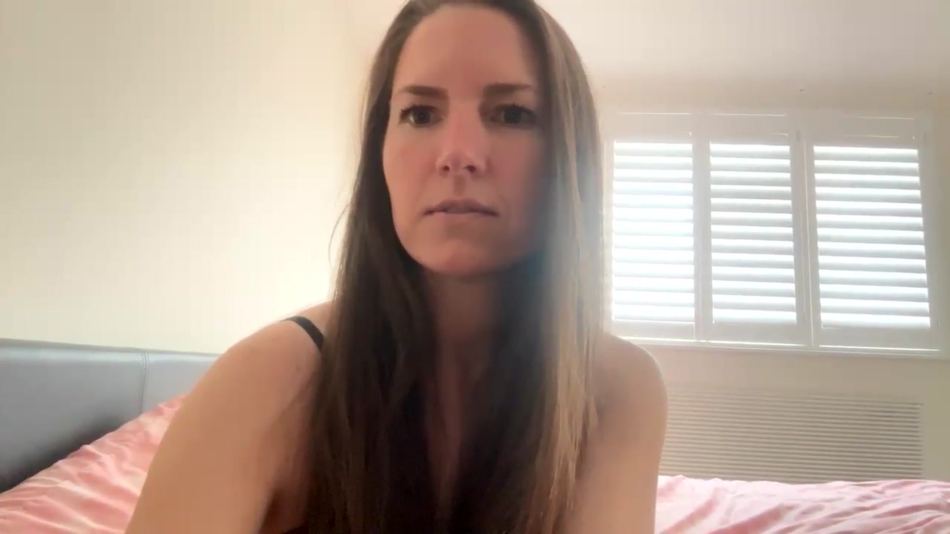 Gallery image thumbnail from Hornyharriet1's myfreecams stream on, 06/03/2024, 12:34 image 5 of 20
