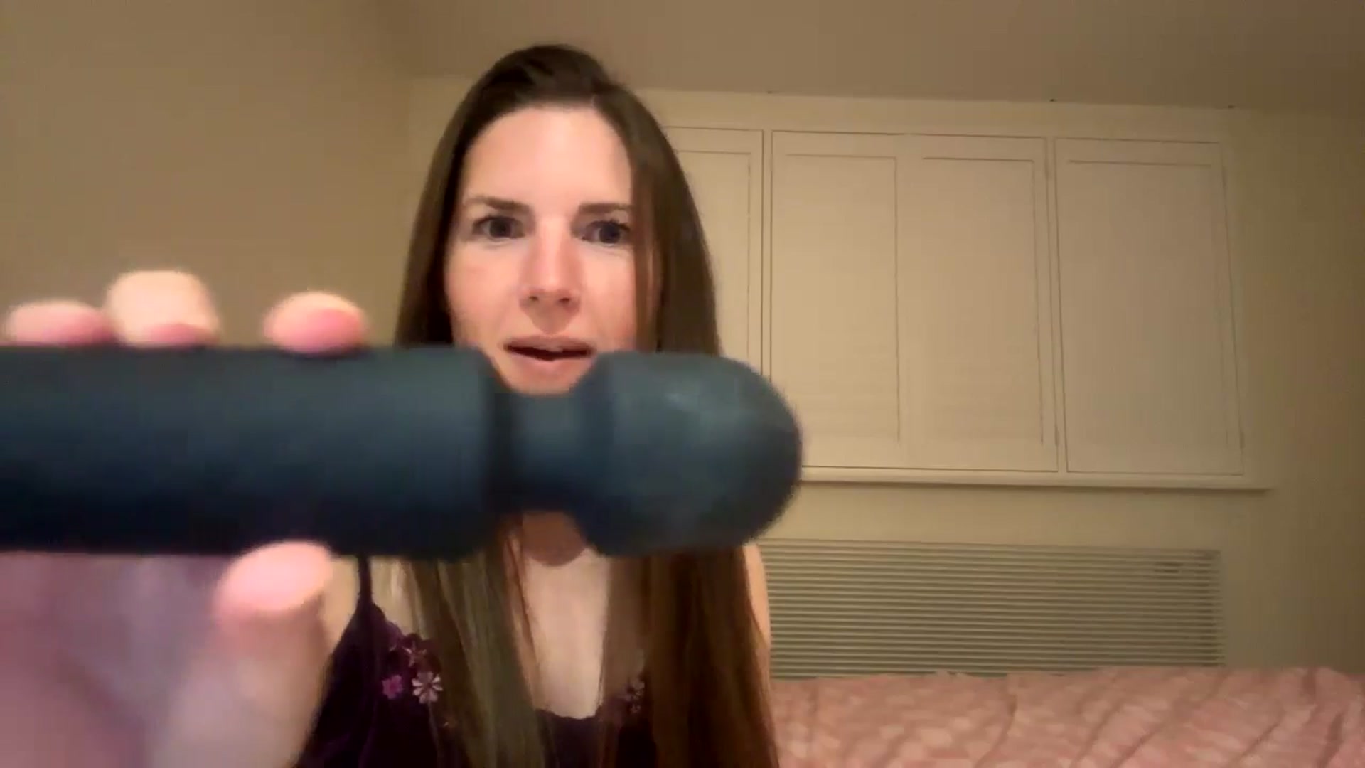 Gallery image thumbnail from Hornyharriet1's myfreecams stream on, 06/06/2024, 23:09 image 17 of 20