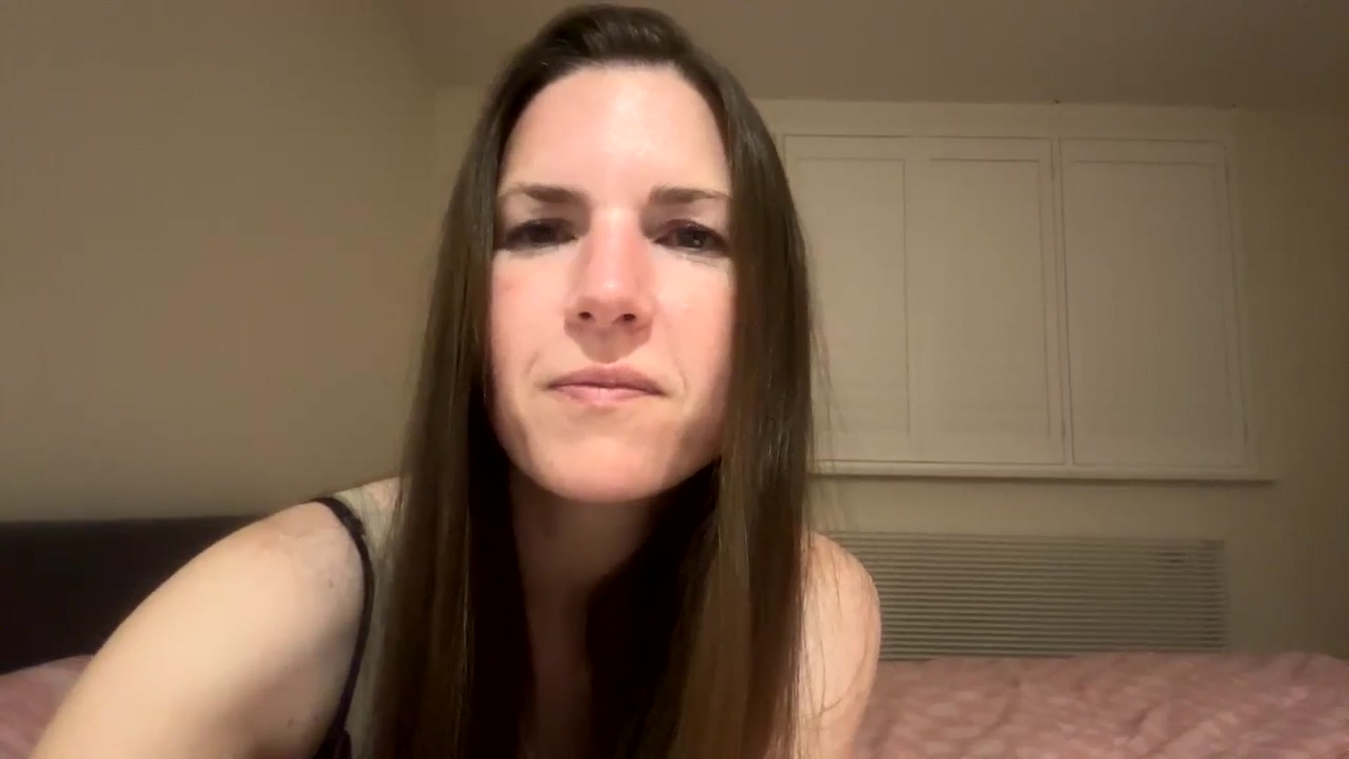 Gallery image thumbnail from Hornyharriet1's myfreecams stream on, 06/06/2024, 23:09 image 2 of 20