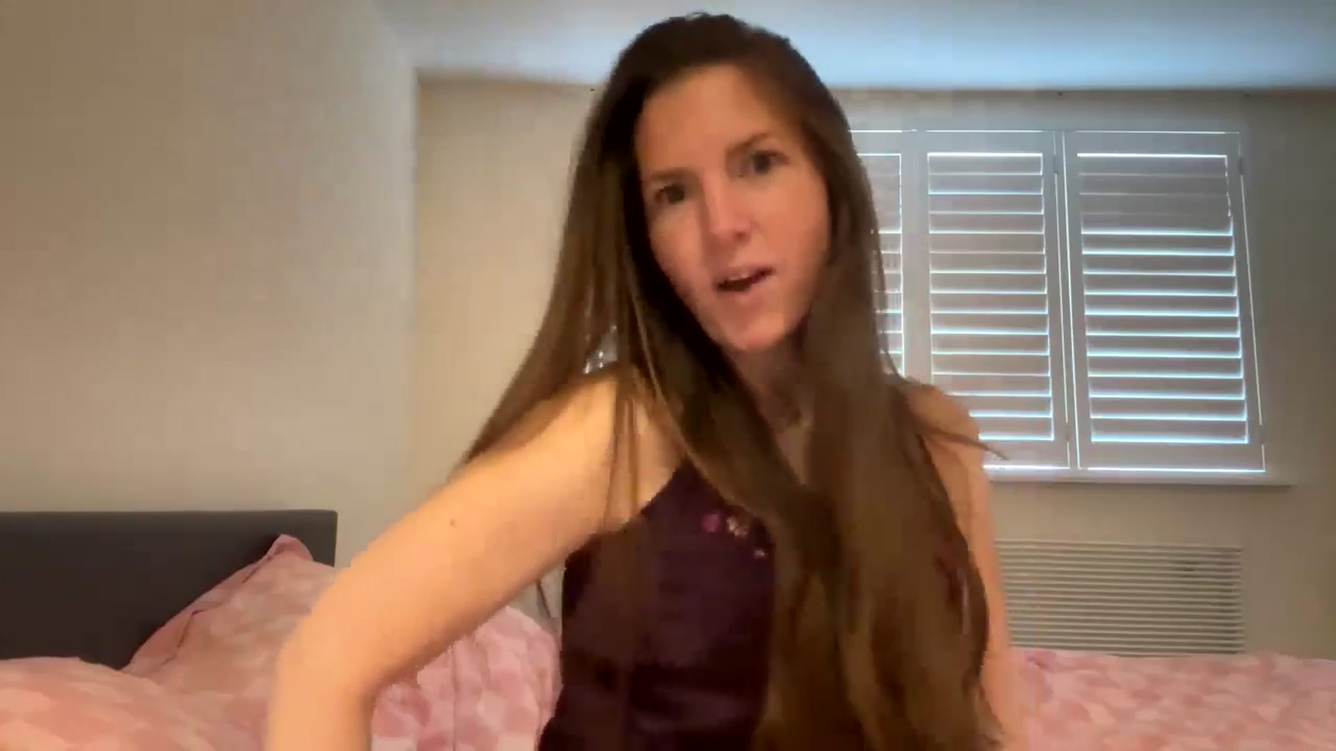 Gallery image thumbnail from Hornyharriet1's myfreecams stream on, 06/07/2024, 07:02 image 4 of 20
