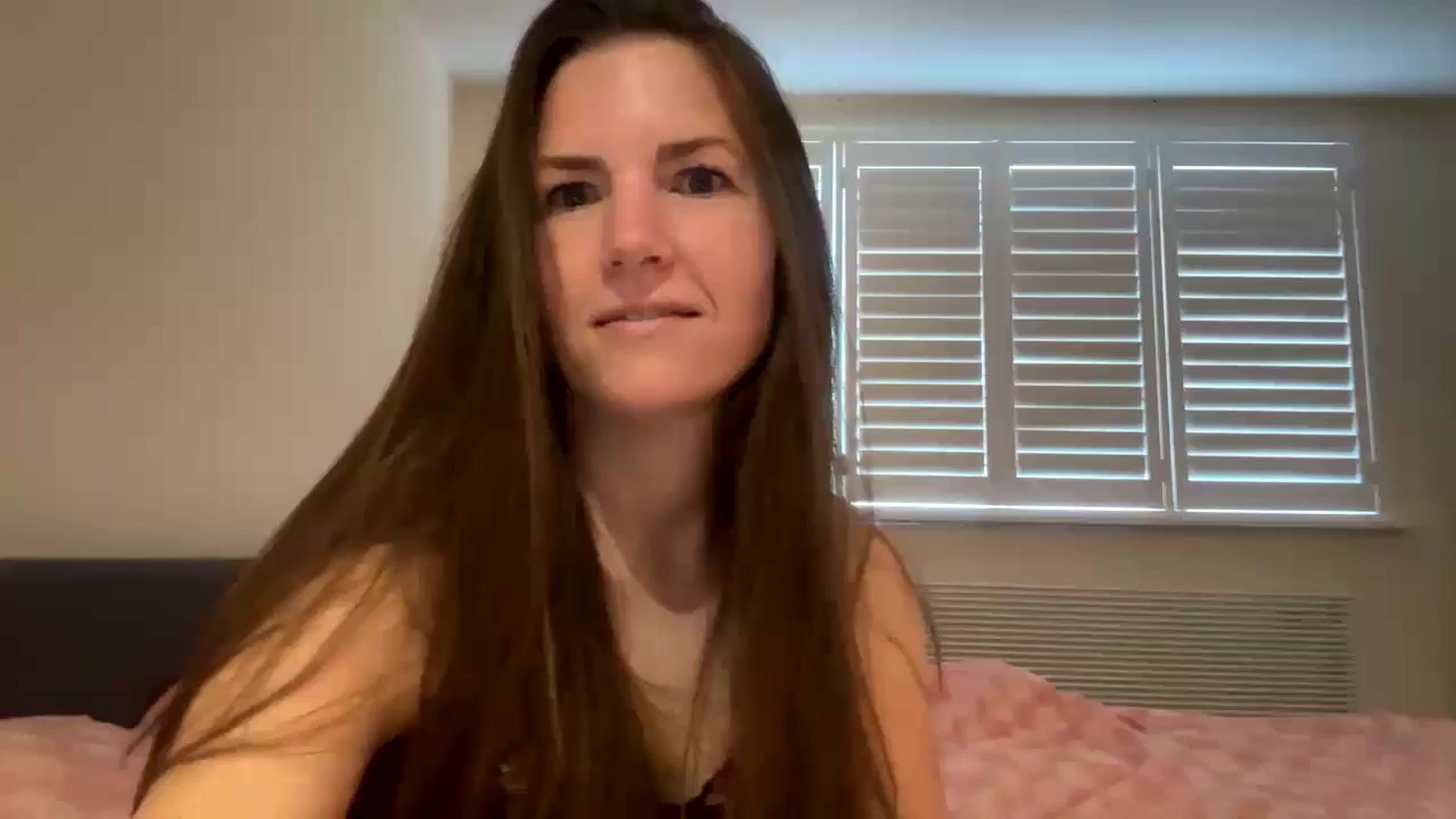 Gallery image thumbnail from Hornyharriet1's myfreecams stream on, 06/07/2024, 07:02 image 5 of 20