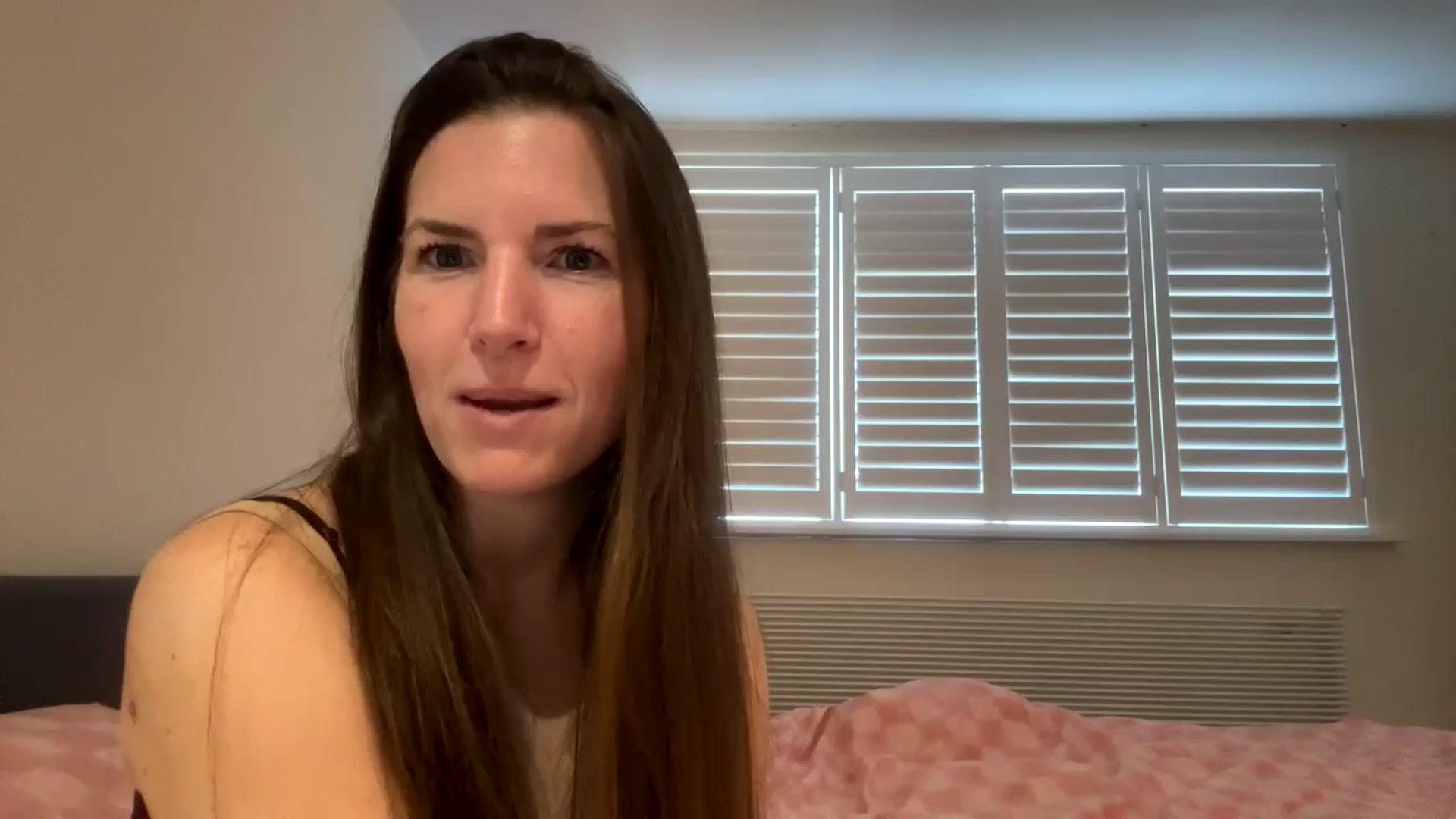 Gallery image thumbnail from Hornyharriet1's myfreecams stream on, 06/07/2024, 07:02 image 15 of 20