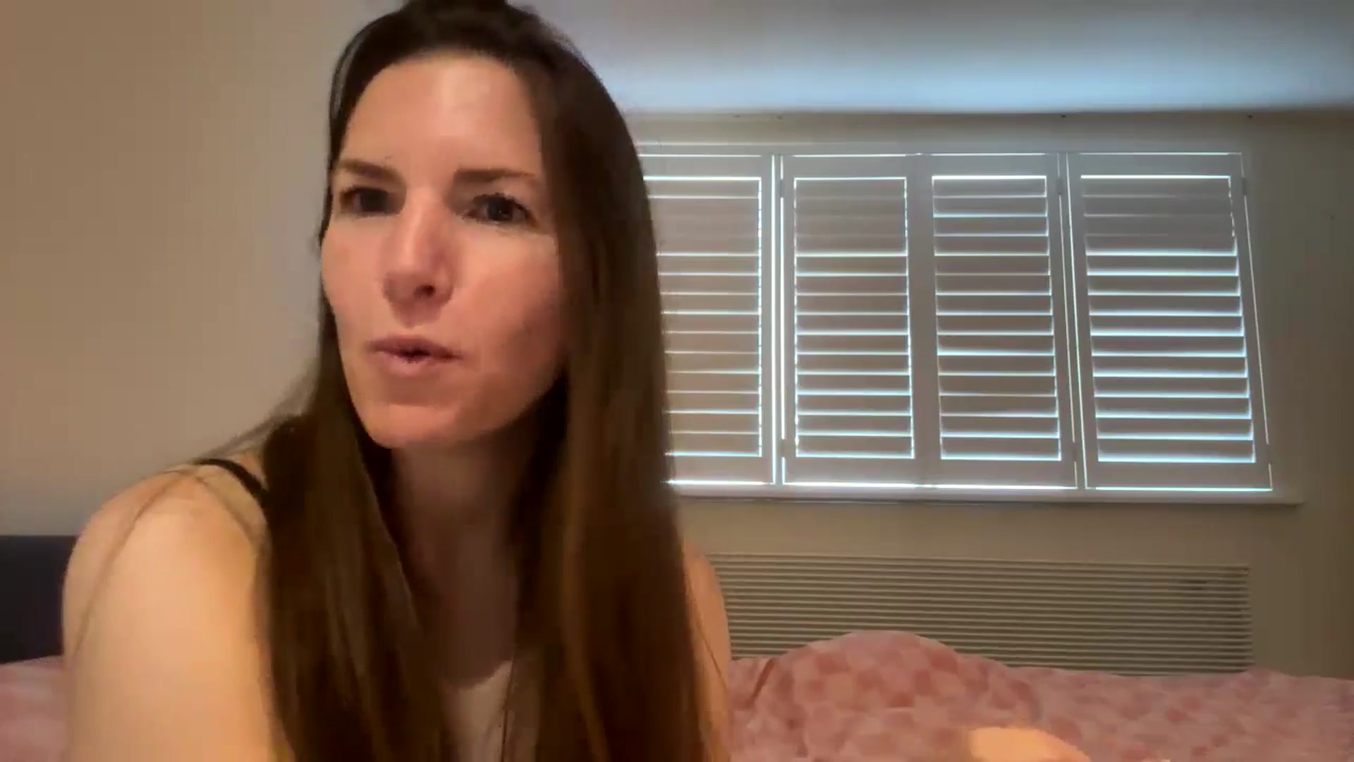 Gallery image thumbnail from Hornyharriet1's myfreecams stream on, 06/07/2024, 07:02 image 14 of 20