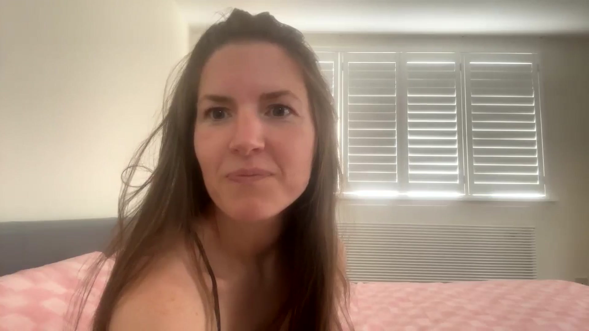 Gallery image thumbnail from Hornyharriet1's myfreecams stream on, 06/07/2024, 12:39 image 4 of 20