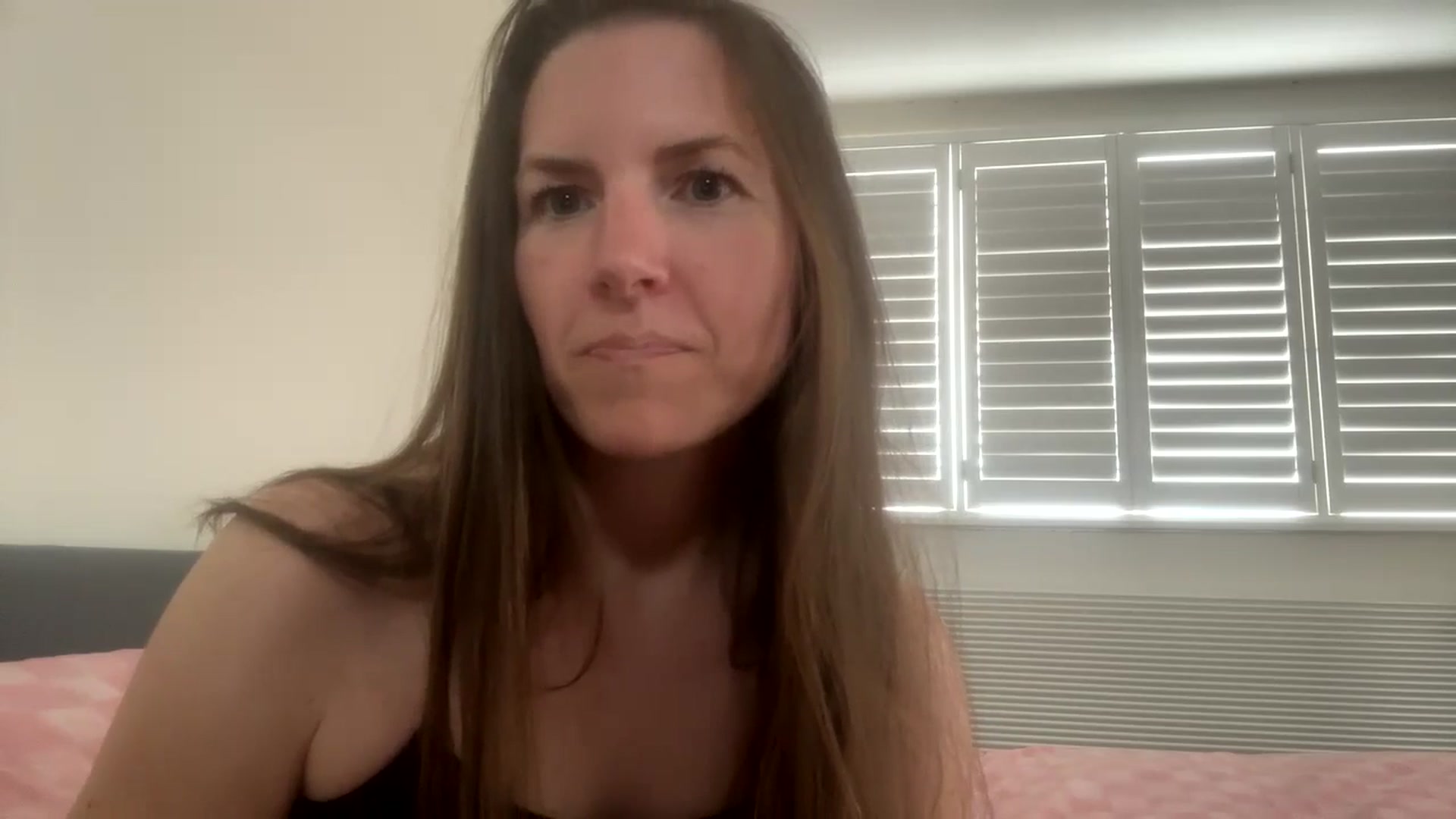 Gallery image thumbnail from Hornyharriet1's myfreecams stream on, 06/07/2024, 12:57 image 18 of 20