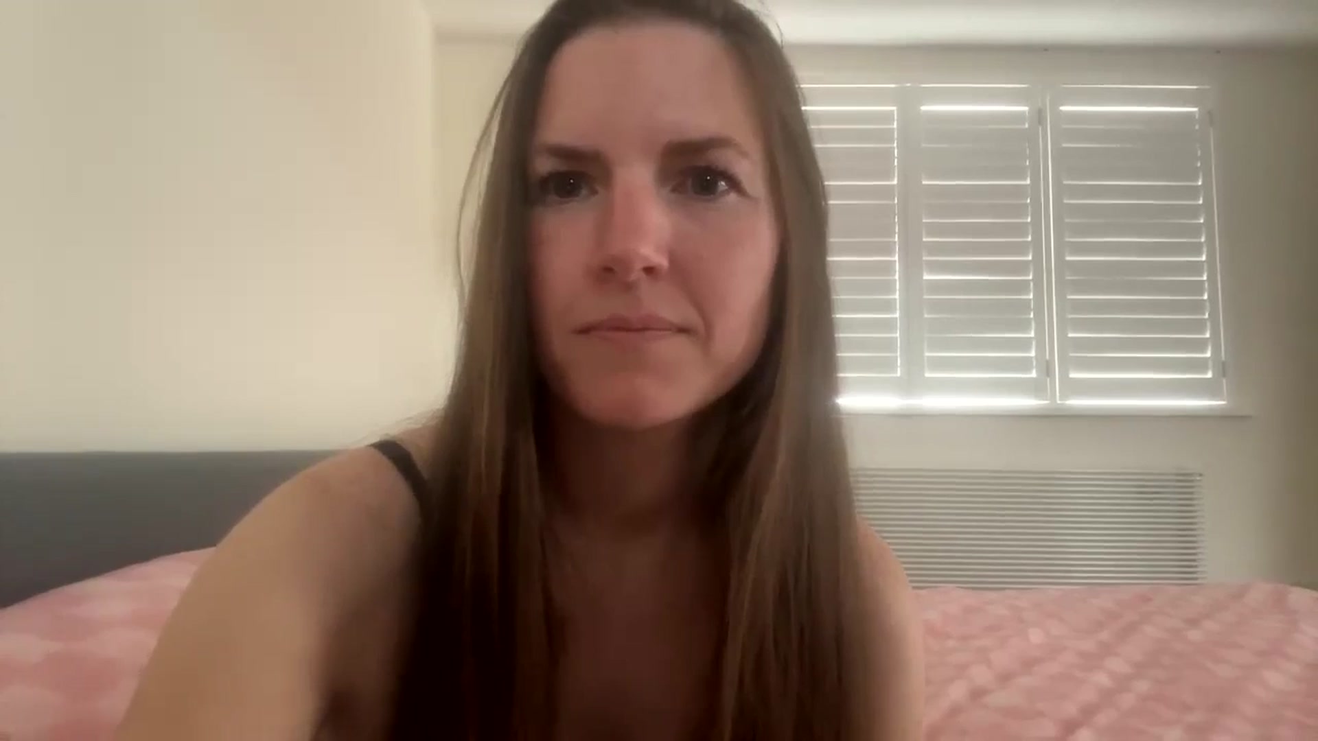 Gallery image thumbnail from Hornyharriet1's myfreecams stream on, 06/07/2024, 16:06 image 7 of 20
