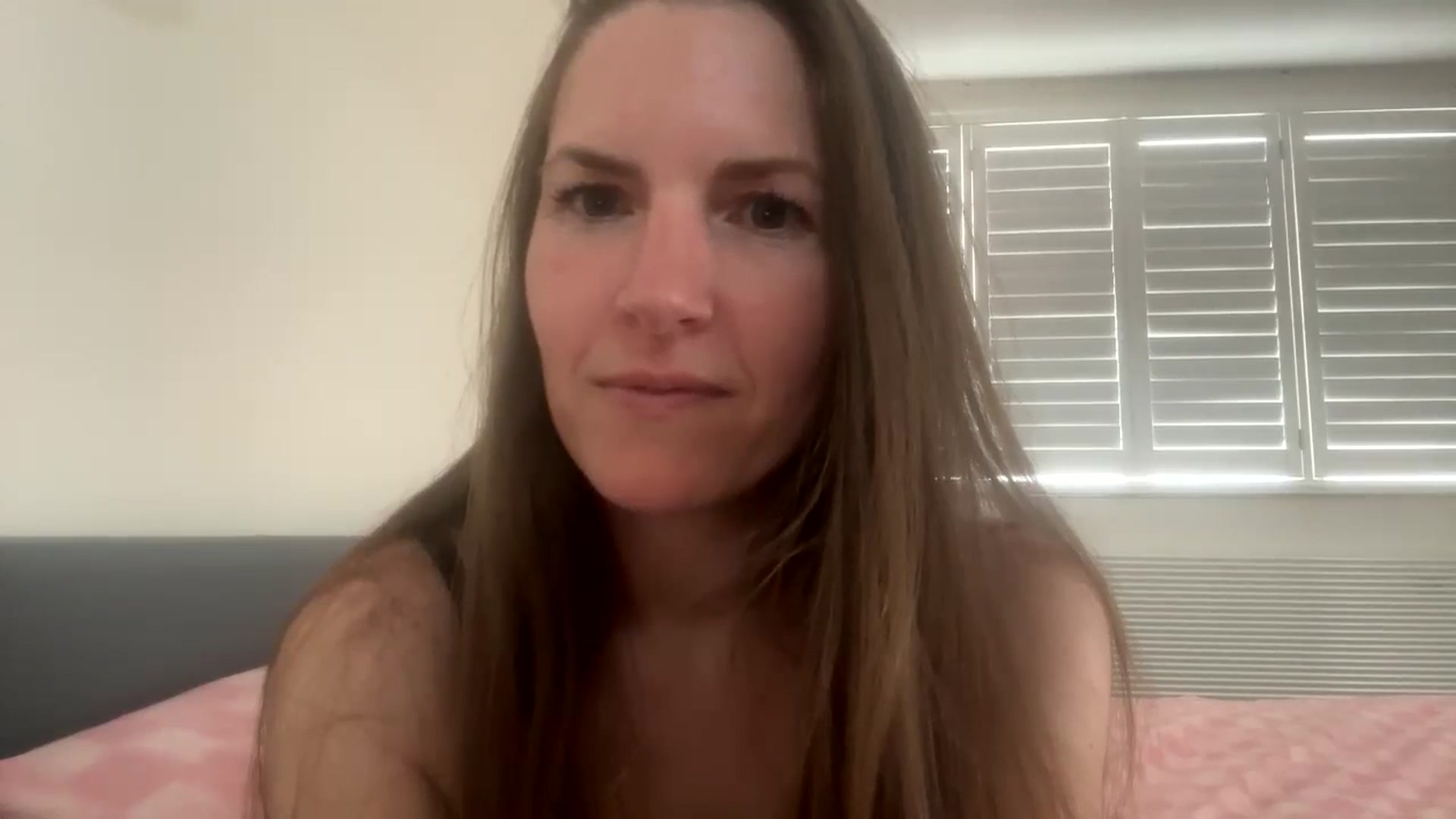 Gallery image thumbnail from Hornyharriet1's myfreecams stream on, 06/07/2024, 16:06 image 11 of 20