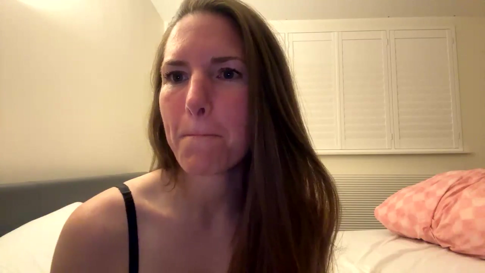 Gallery image thumbnail from Hornyharriet1's myfreecams stream on, 06/09/2024, 24:21 image 6 of 20
