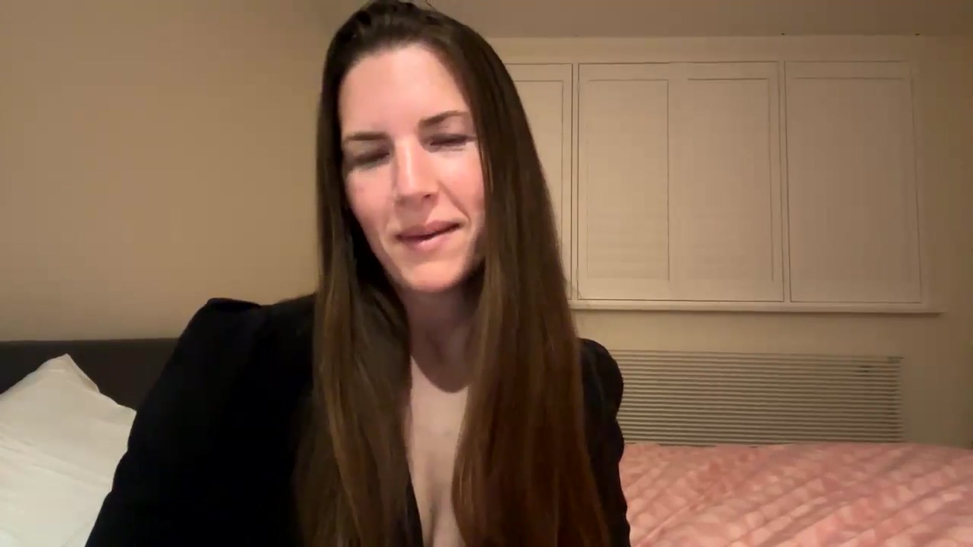 Gallery image thumbnail from Hornyharriet1's myfreecams stream on, 06/11/2024, 22:15 image 16 of 20