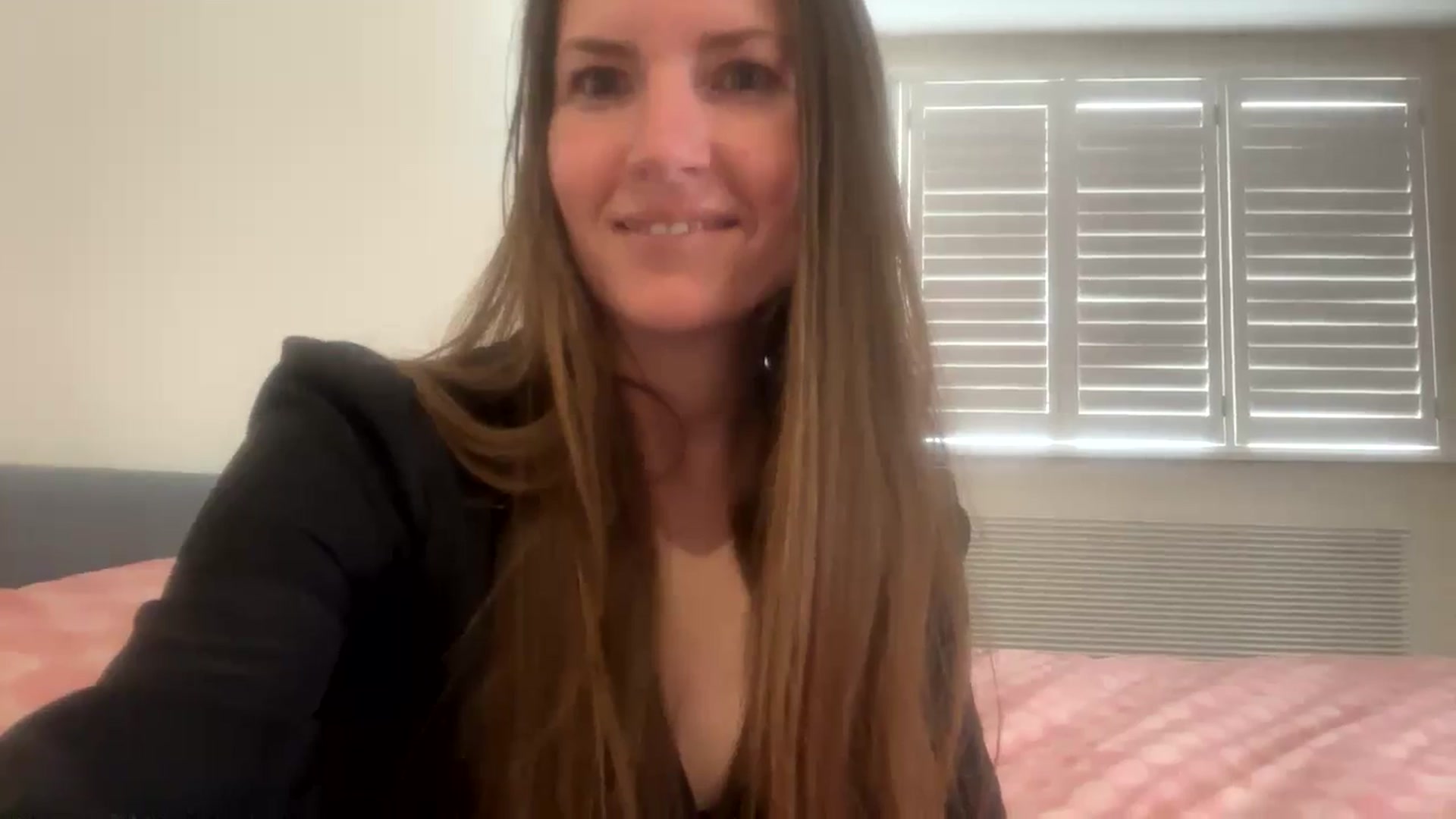 Gallery image thumbnail from Hornyharriet1's myfreecams stream on, 06/12/2024, 09:36 image 8 of 20