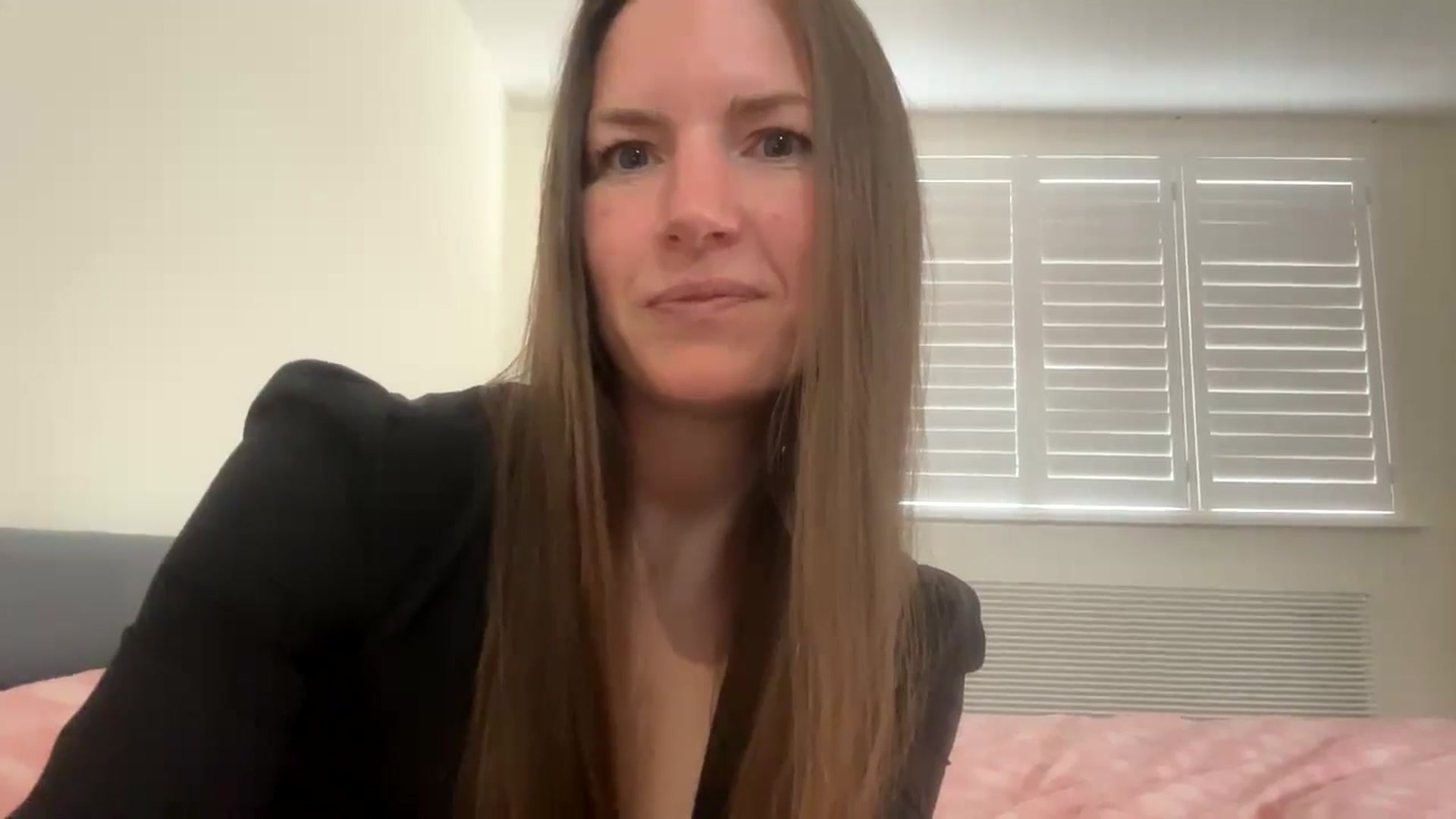Gallery image thumbnail from Hornyharriet1's myfreecams stream on, 06/13/2024, 10:09 image 4 of 20