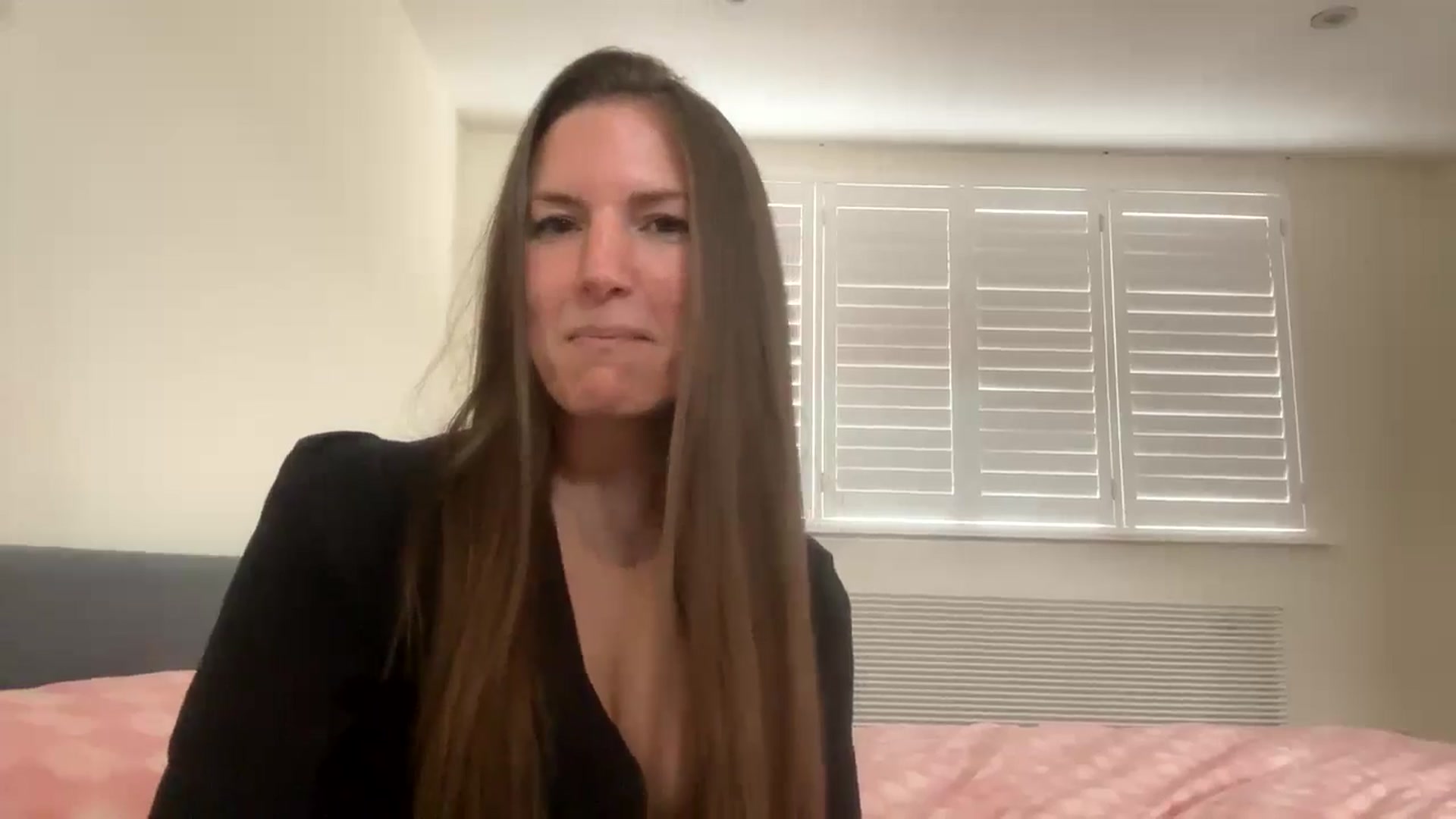 Gallery image thumbnail from Hornyharriet1's myfreecams stream on, 06/13/2024, 10:09 image 12 of 20