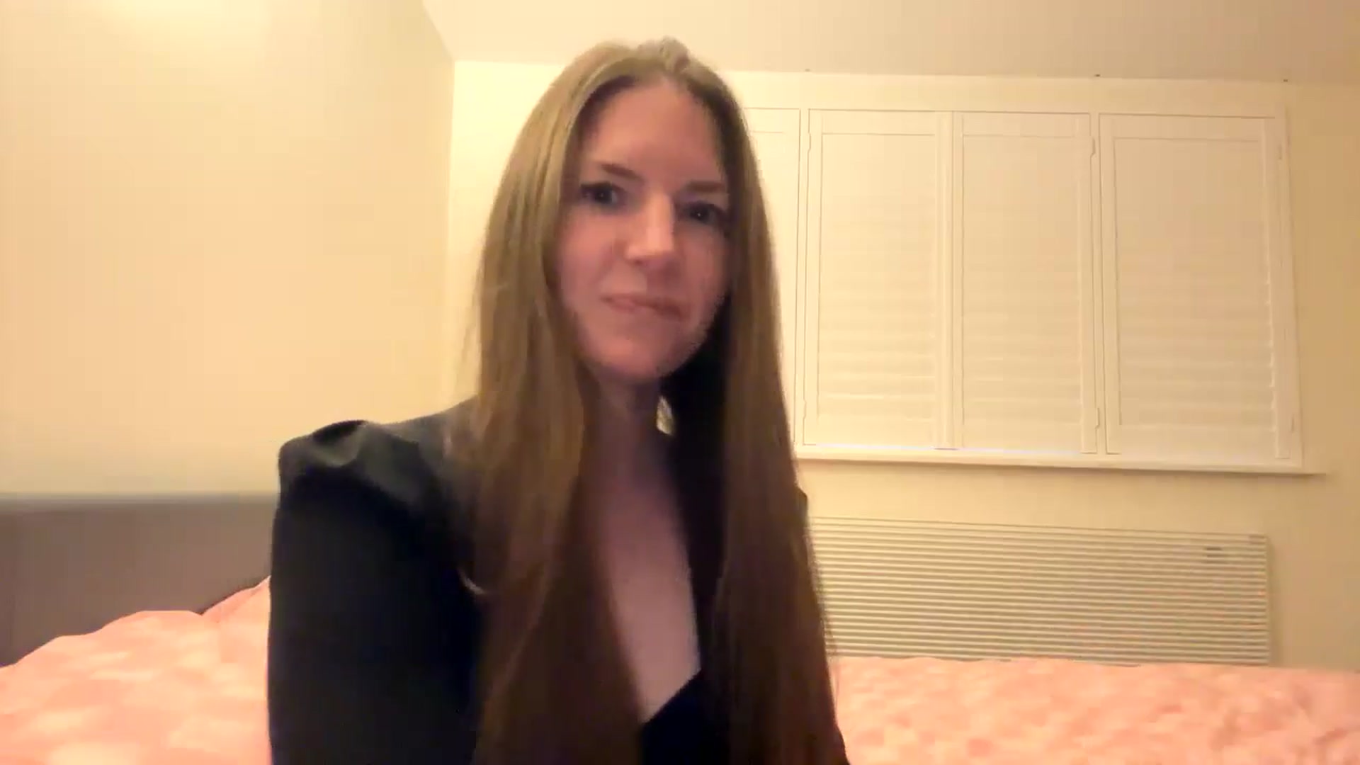 Gallery image thumbnail from Hornyharriet1's myfreecams stream on, 06/13/2024, 20:59 image 3 of 20