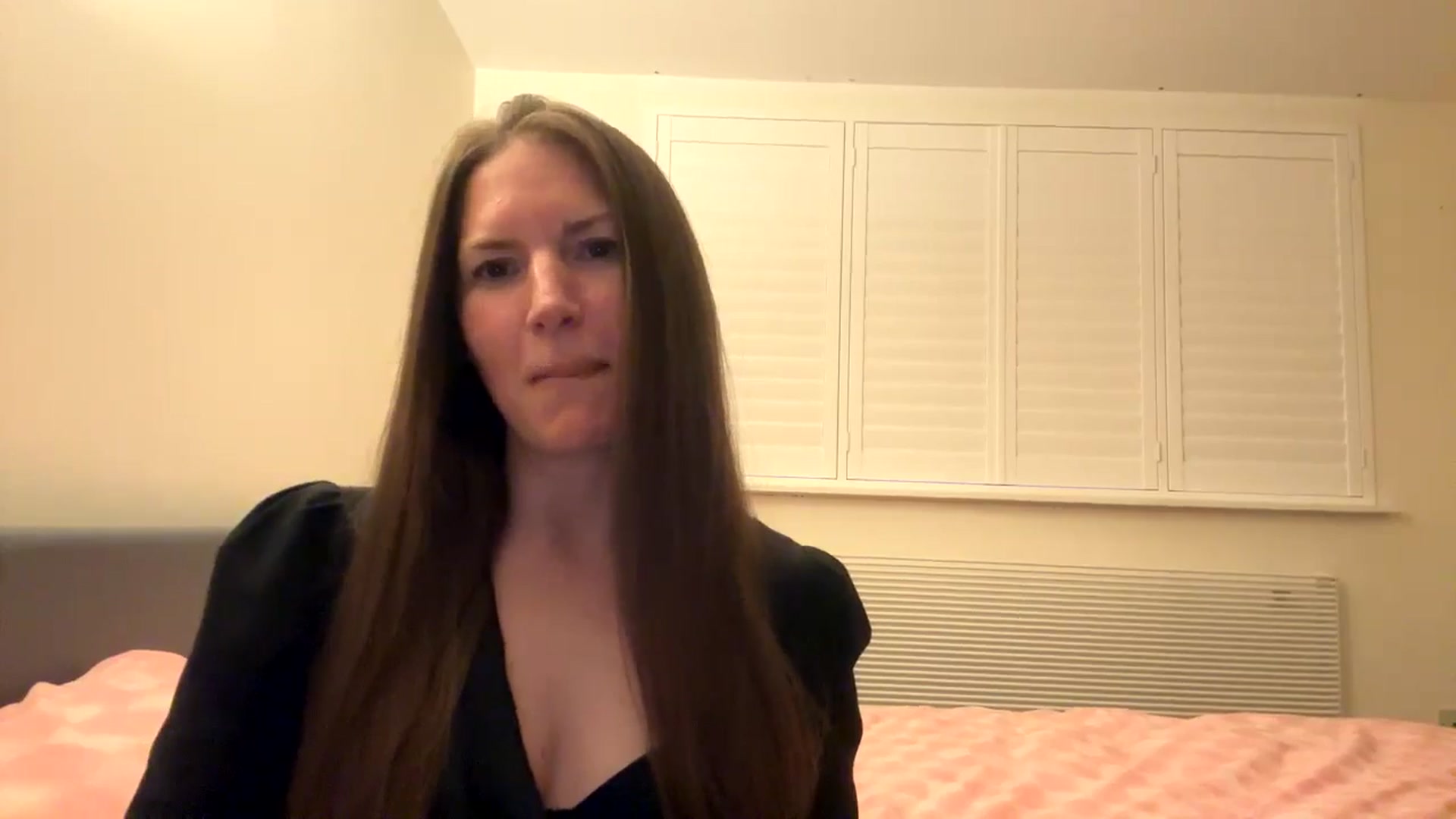 Gallery image thumbnail from Hornyharriet1's myfreecams stream on, 06/13/2024, 20:59 image 11 of 20