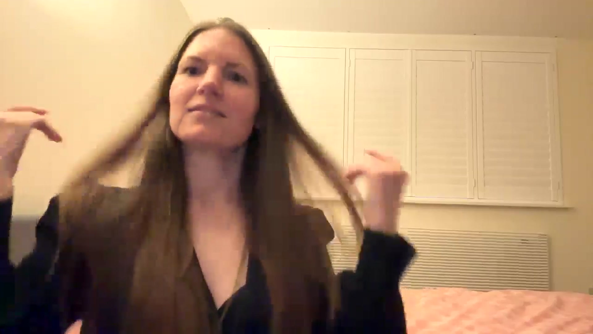 Gallery image thumbnail from Hornyharriet1's myfreecams stream on, 06/13/2024, 20:59 image 10 of 20