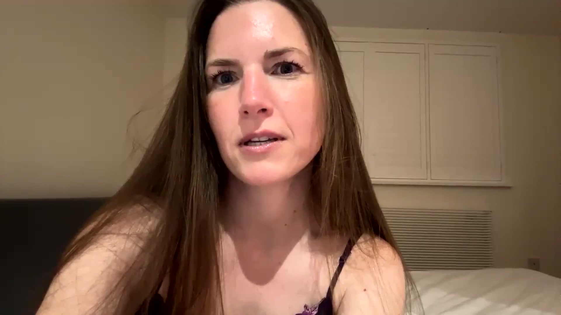Gallery image thumbnail from Hornyharriet1's myfreecams stream on, 06/14/2024, 22:32 image 2 of 20
