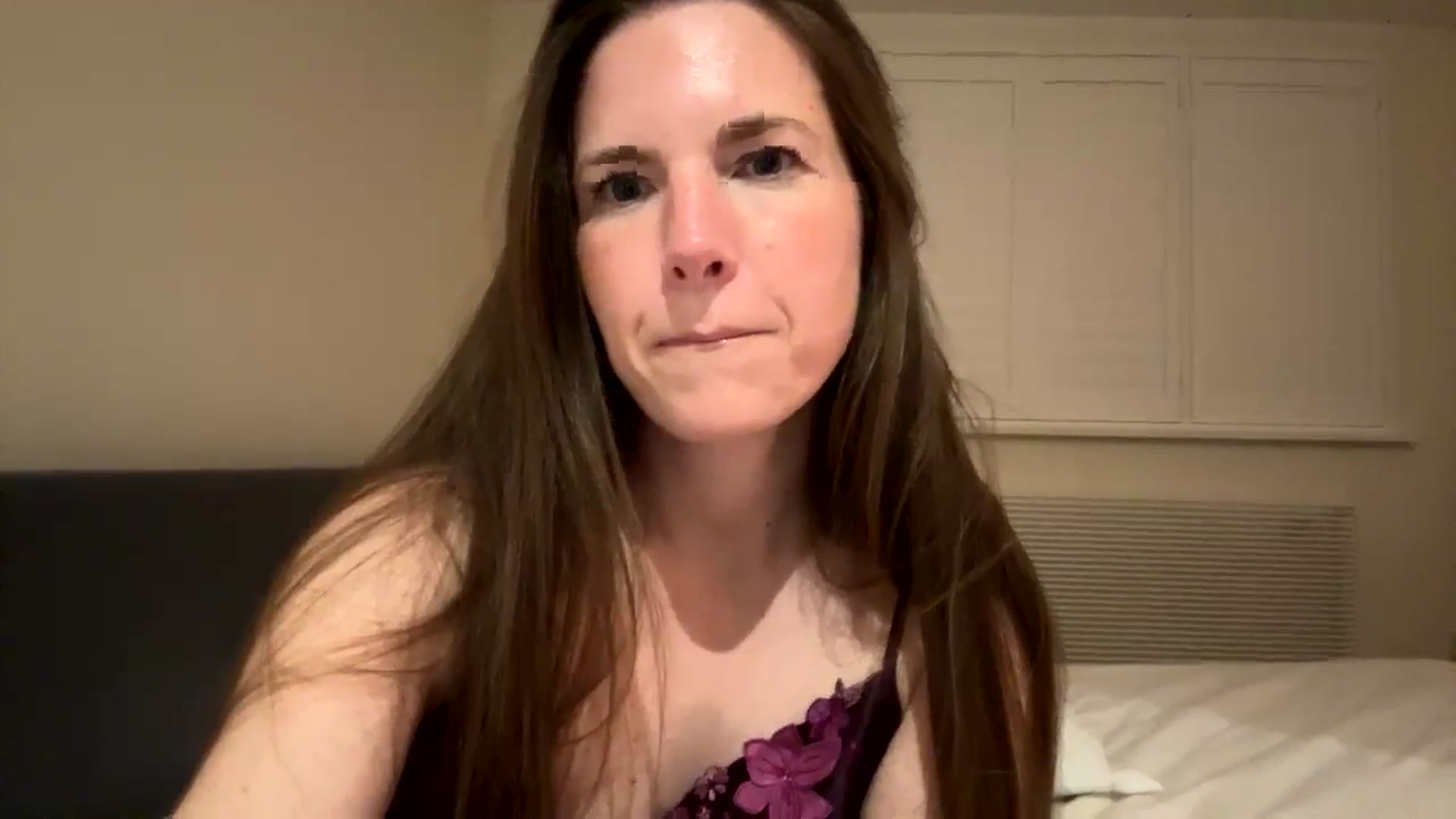 Gallery image thumbnail from Hornyharriet1's myfreecams stream on, 06/14/2024, 22:32 image 19 of 20