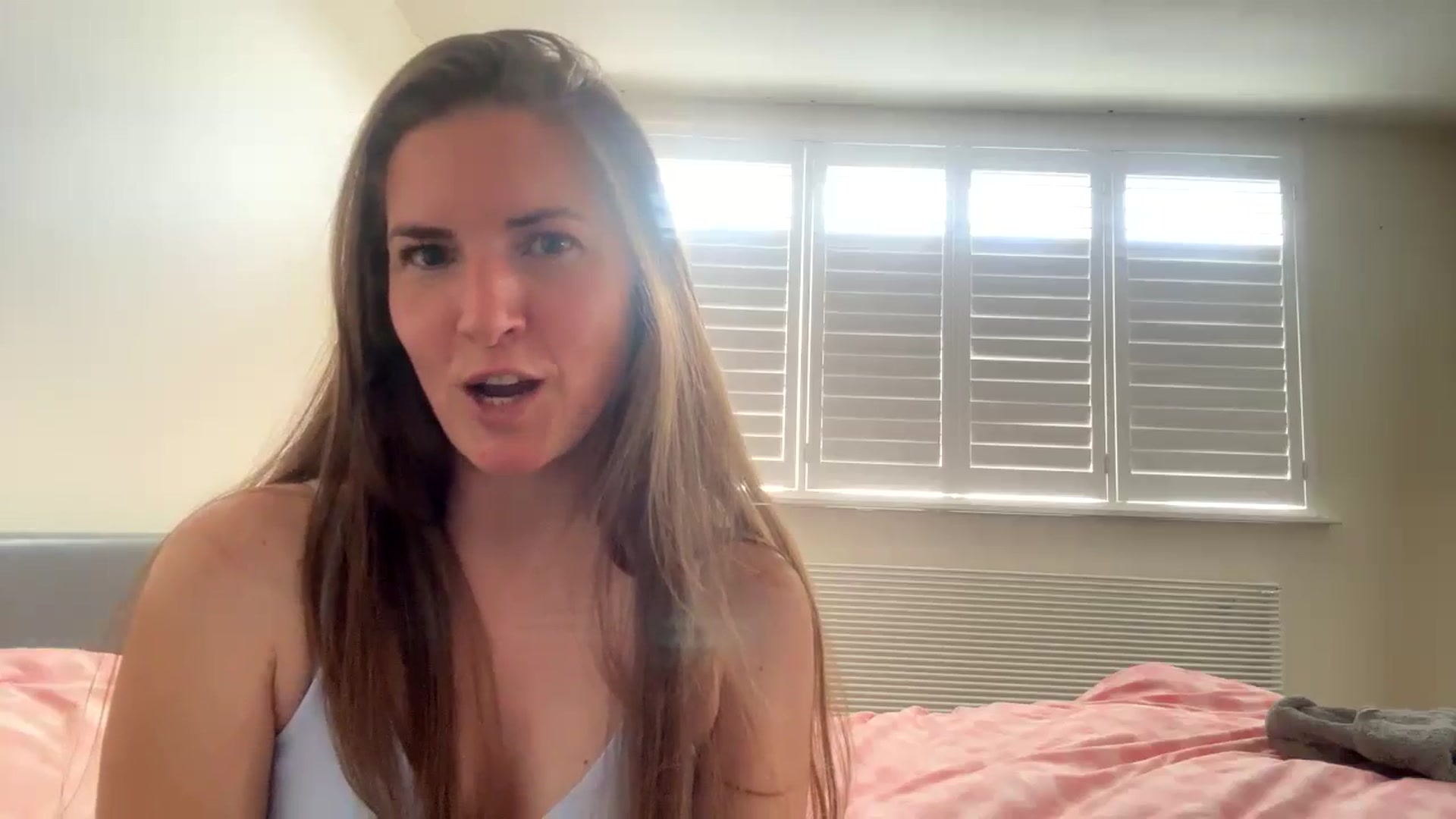 Gallery image thumbnail from Hornyharriet1's myfreecams stream on, 06/25/2024, 12:30 image 16 of 20