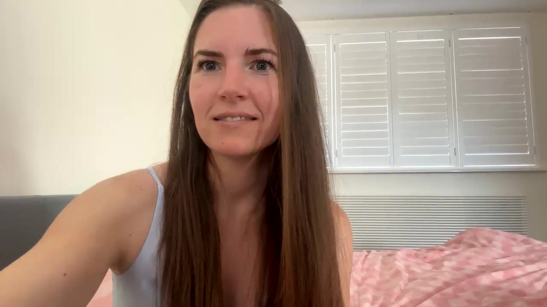 Gallery image thumbnail from Hornyharriet1's myfreecams stream on, 06/26/2024, 08:57 image 15 of 20