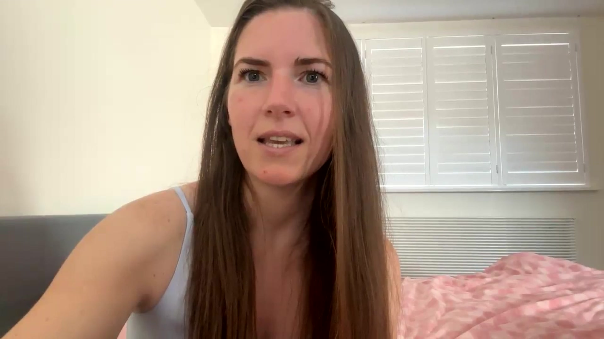 Gallery image thumbnail from Hornyharriet1's myfreecams stream on, 06/26/2024, 08:57 image 16 of 20