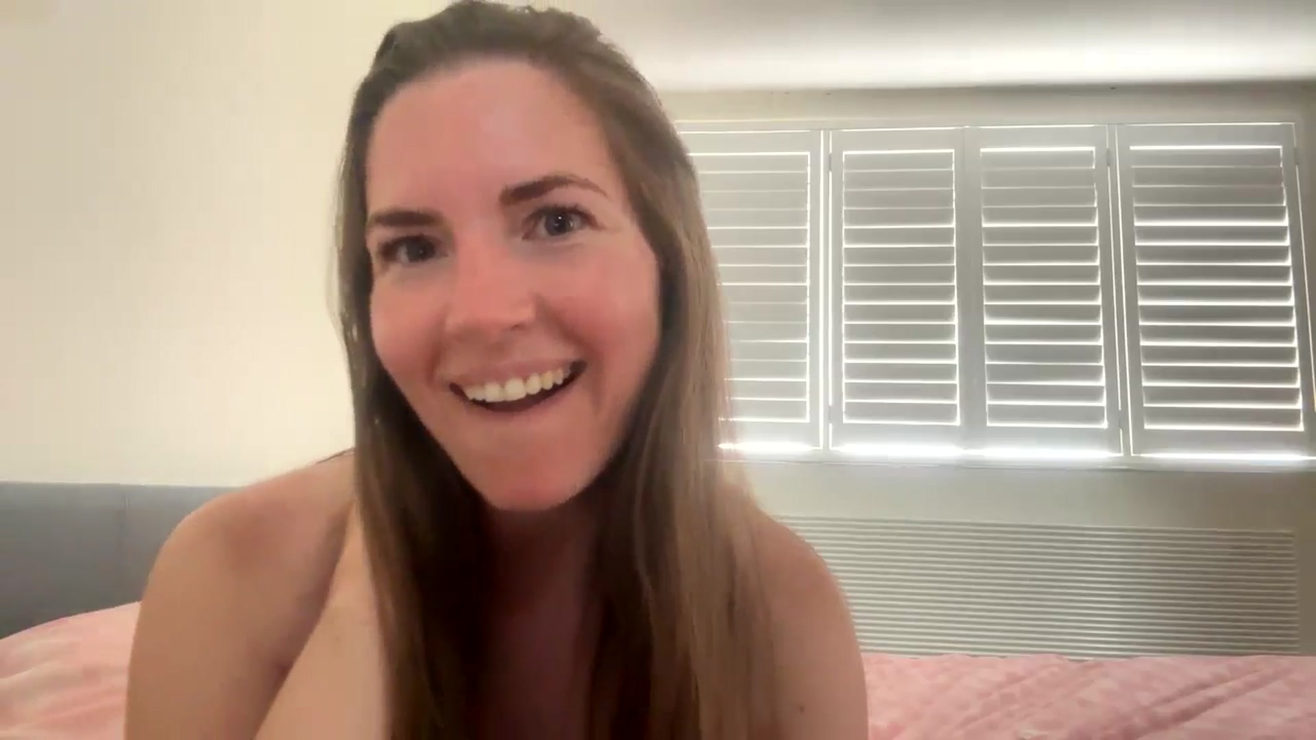Gallery image thumbnail from Hornyharriet1's myfreecams stream on, 06/26/2024, 13:28 image 9 of 20