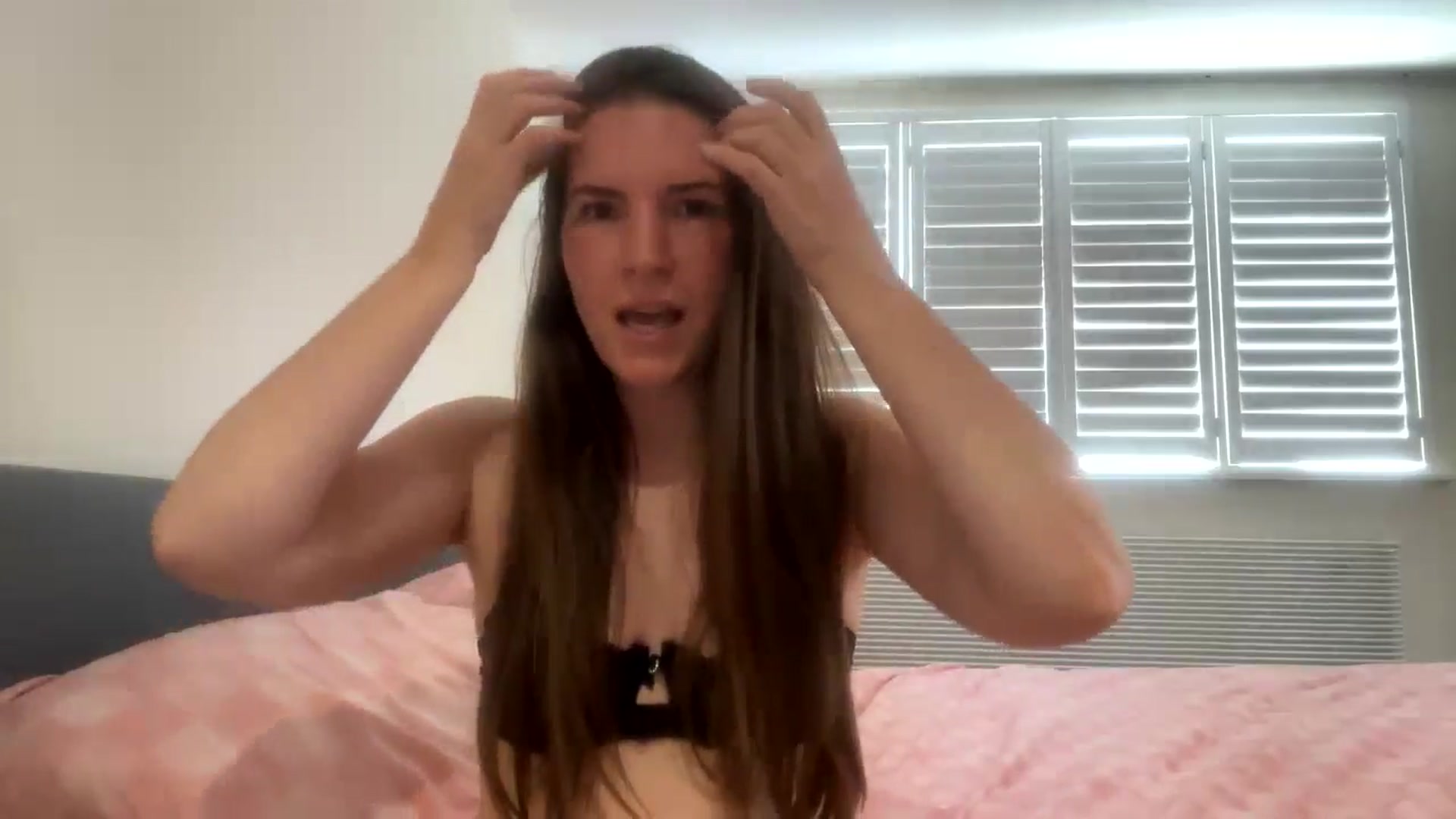 Gallery image thumbnail from Hornyharriet1's myfreecams stream on, 06/27/2024, 12:44 image 7 of 20