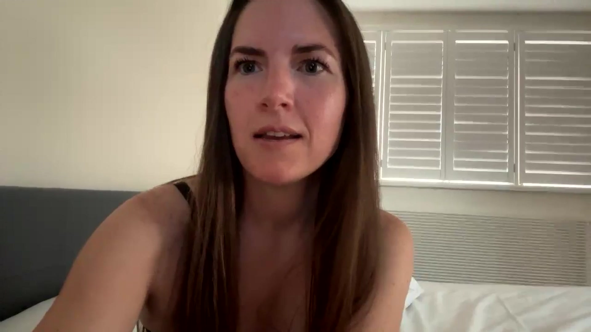 Gallery image thumbnail from Hornyharriet1's myfreecams stream on, 06/30/2024, 19:20 image 11 of 20