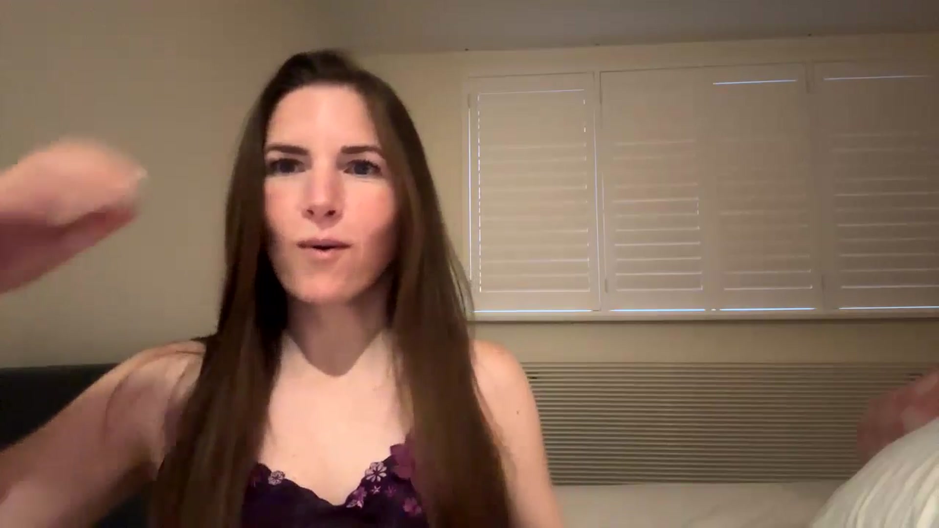 Gallery image thumbnail from Hornyharriet1's myfreecams stream on, 07/04/2024, 20:40 image 10 of 20