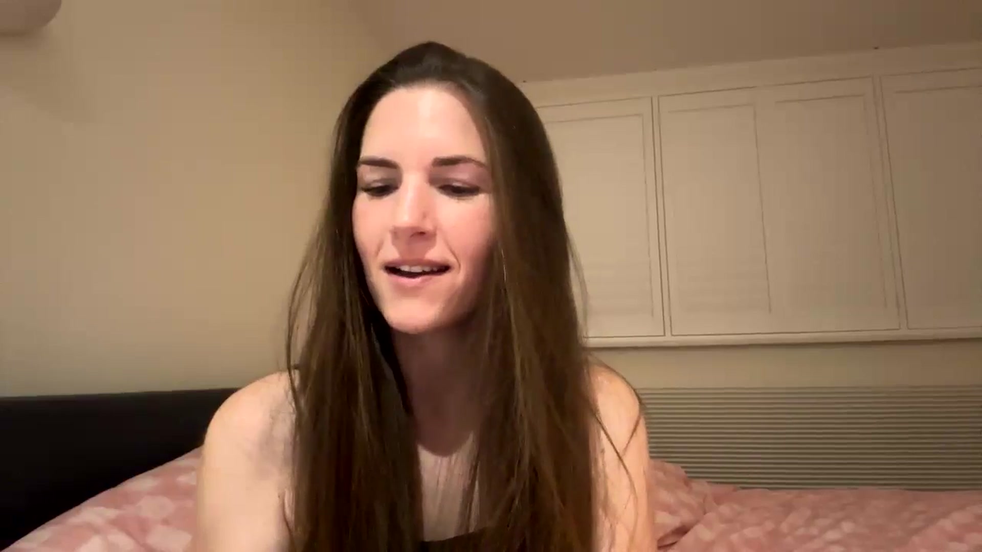 Gallery image thumbnail from Hornyharriet1's myfreecams stream on, 07/07/2024, 24:14 image 7 of 20