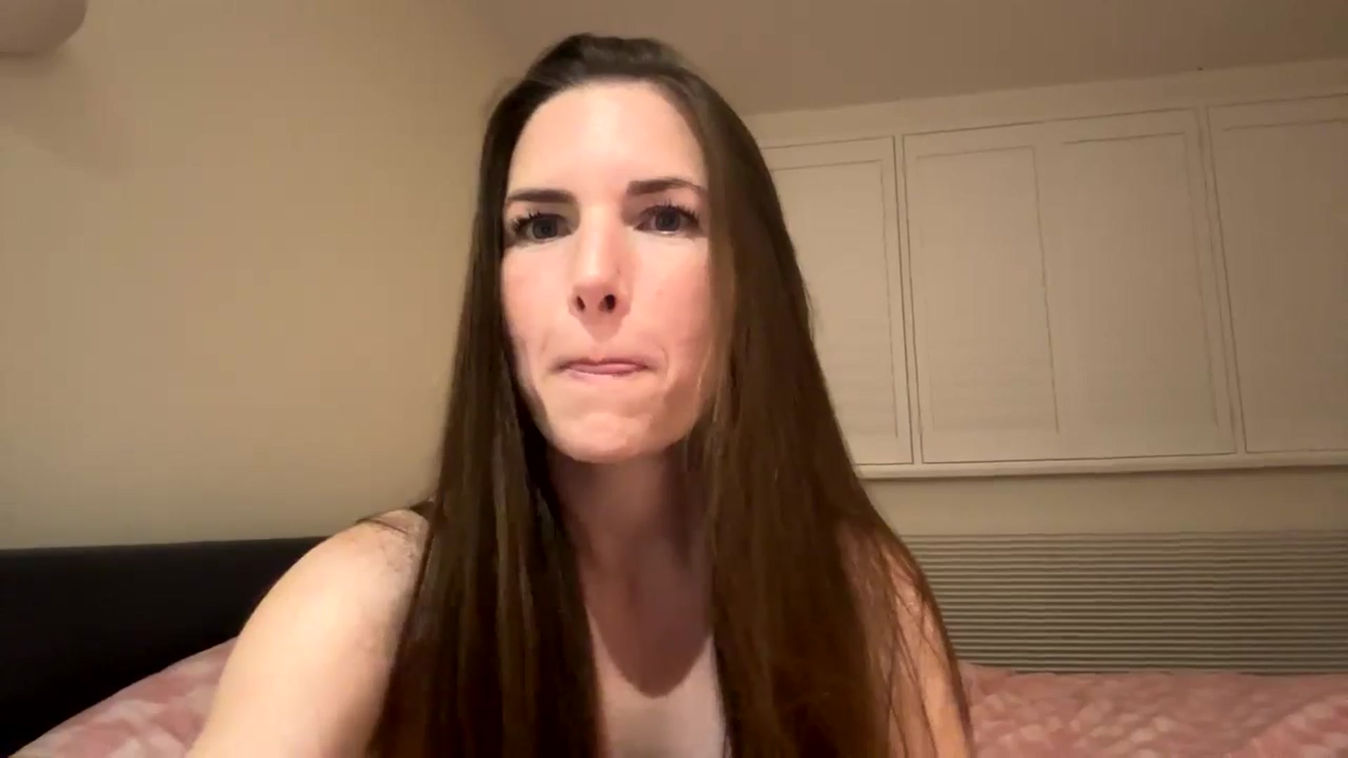 Gallery image thumbnail from Hornyharriet1's myfreecams stream on, 07/07/2024, 24:14 image 12 of 20