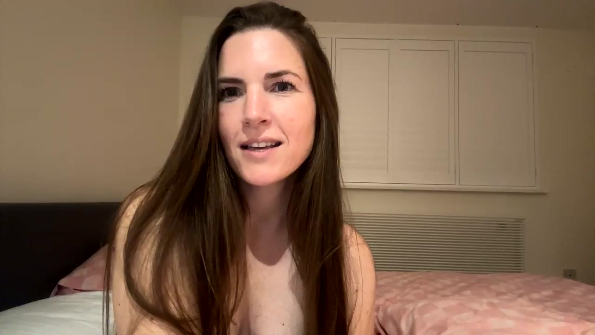 Gallery image thumbnail from Hornyharriet1's myfreecams stream on, 07/07/2024, 22:38 image 3 of 20