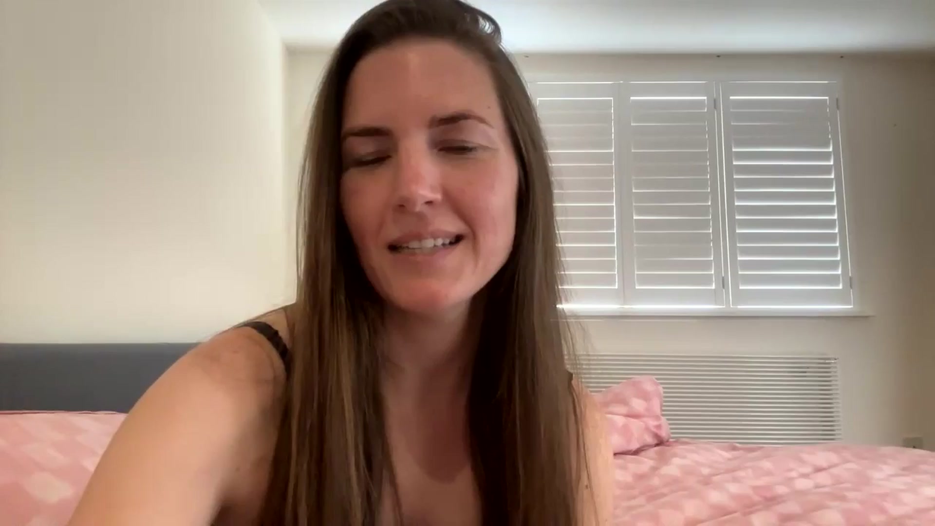 Gallery image thumbnail from Hornyharriet1's myfreecams stream on, 07/08/2024, 12:39 image 1 of 20
