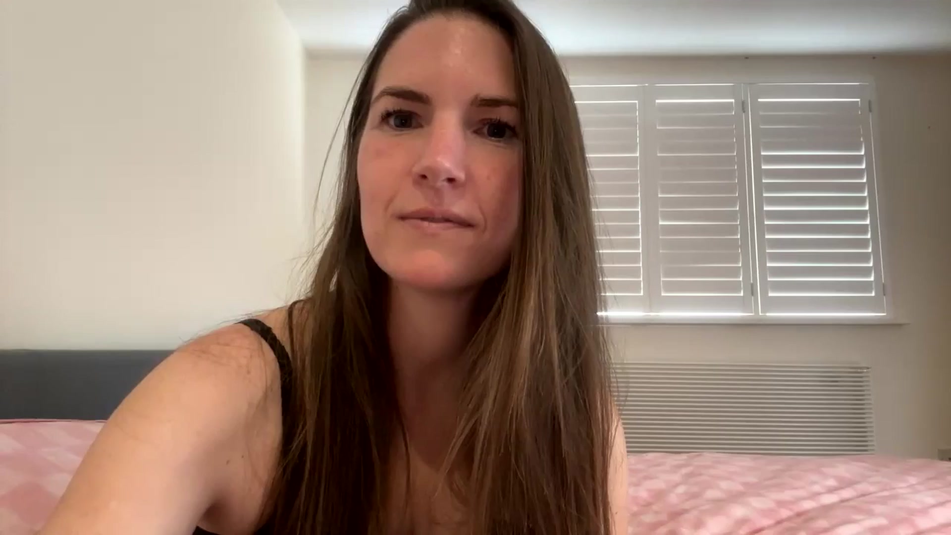 Gallery image thumbnail from Hornyharriet1's myfreecams stream on, 07/08/2024, 12:39 image 15 of 20