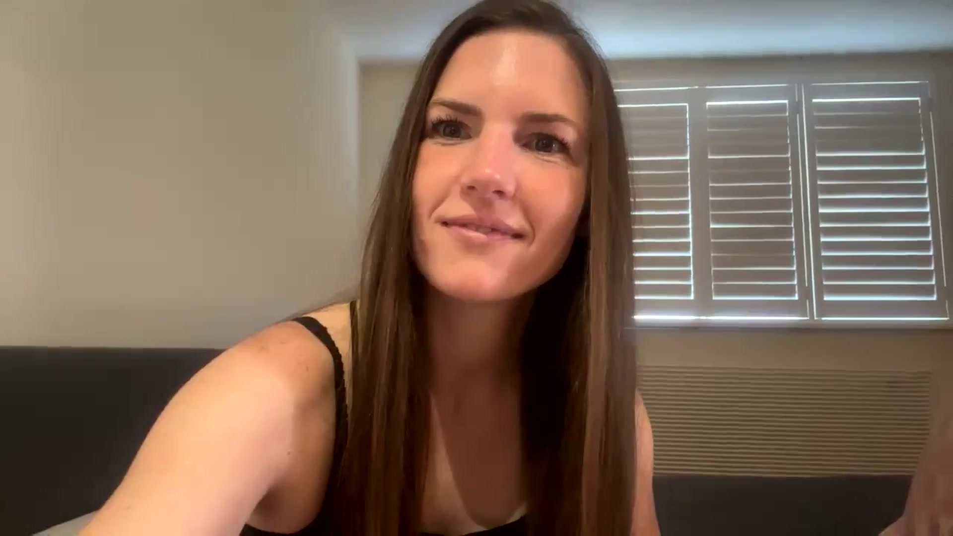 Gallery image thumbnail from Hornyharriet1's myfreecams stream on, 08/08/2024, 07:59 image 6 of 20