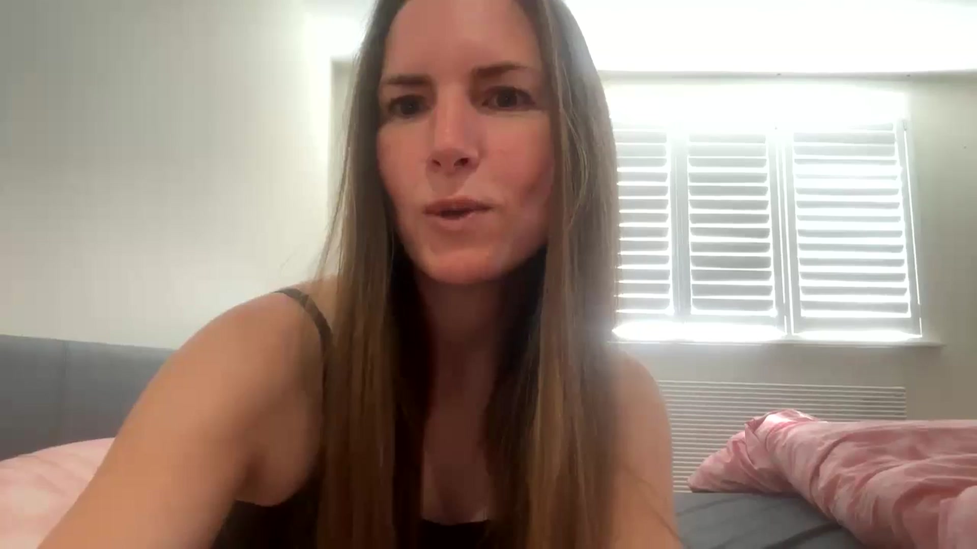 Gallery image thumbnail from Hornyharriet1's myfreecams stream on, 08/09/2024, 14:14 image 15 of 20