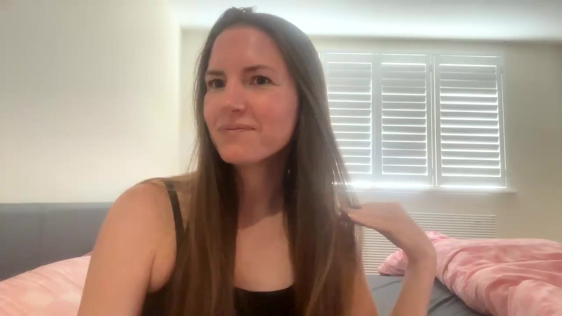 Gallery image thumbnail from Hornyharriet1's myfreecams stream on, 08/09/2024, 14:14 image 1 of 20