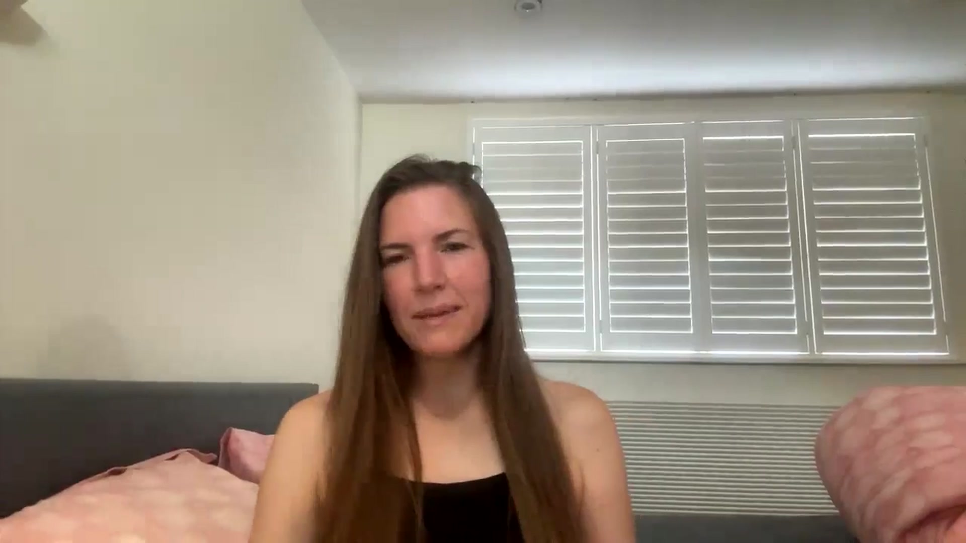 Gallery image thumbnail from Hornyharriet1's myfreecams stream on, 08/10/2024, 07:20 image 18 of 20