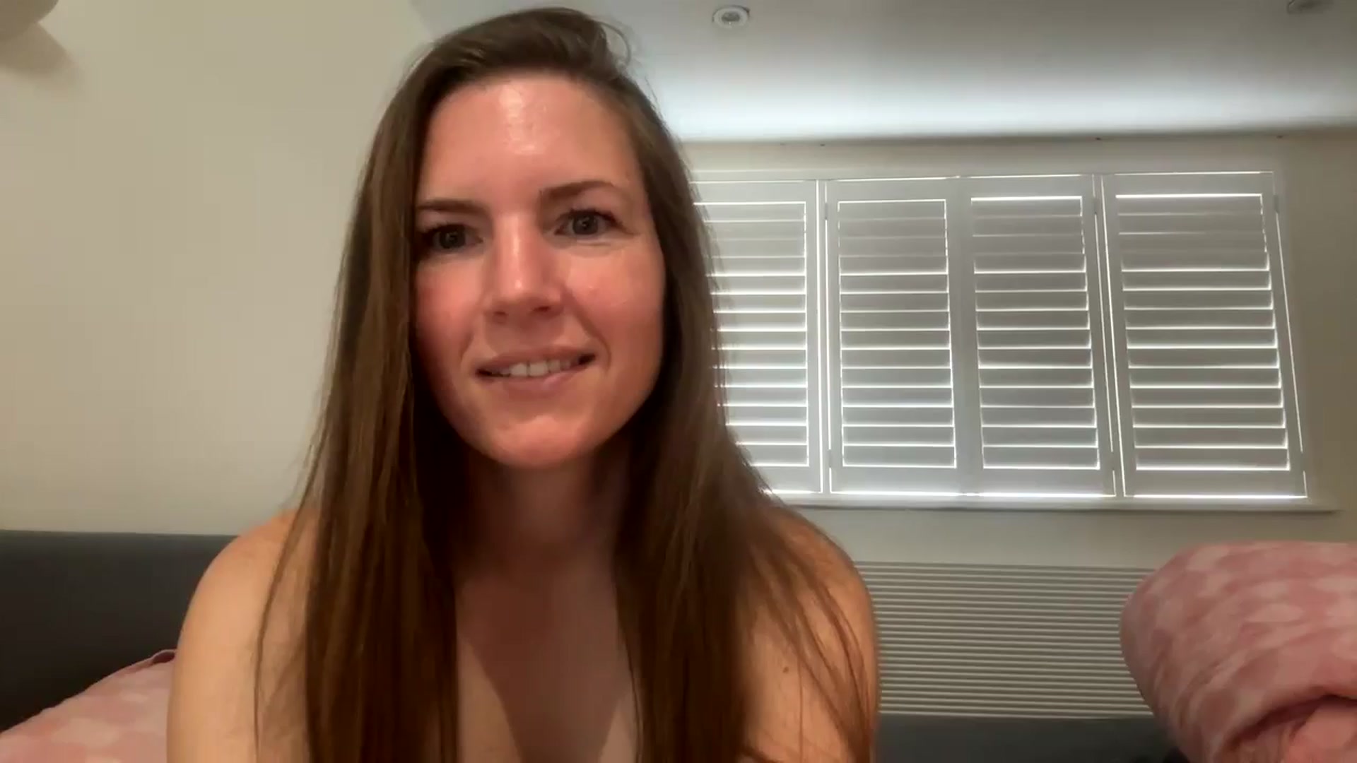 Gallery image thumbnail from Hornyharriet1's myfreecams stream on, 08/10/2024, 07:20 image 13 of 20