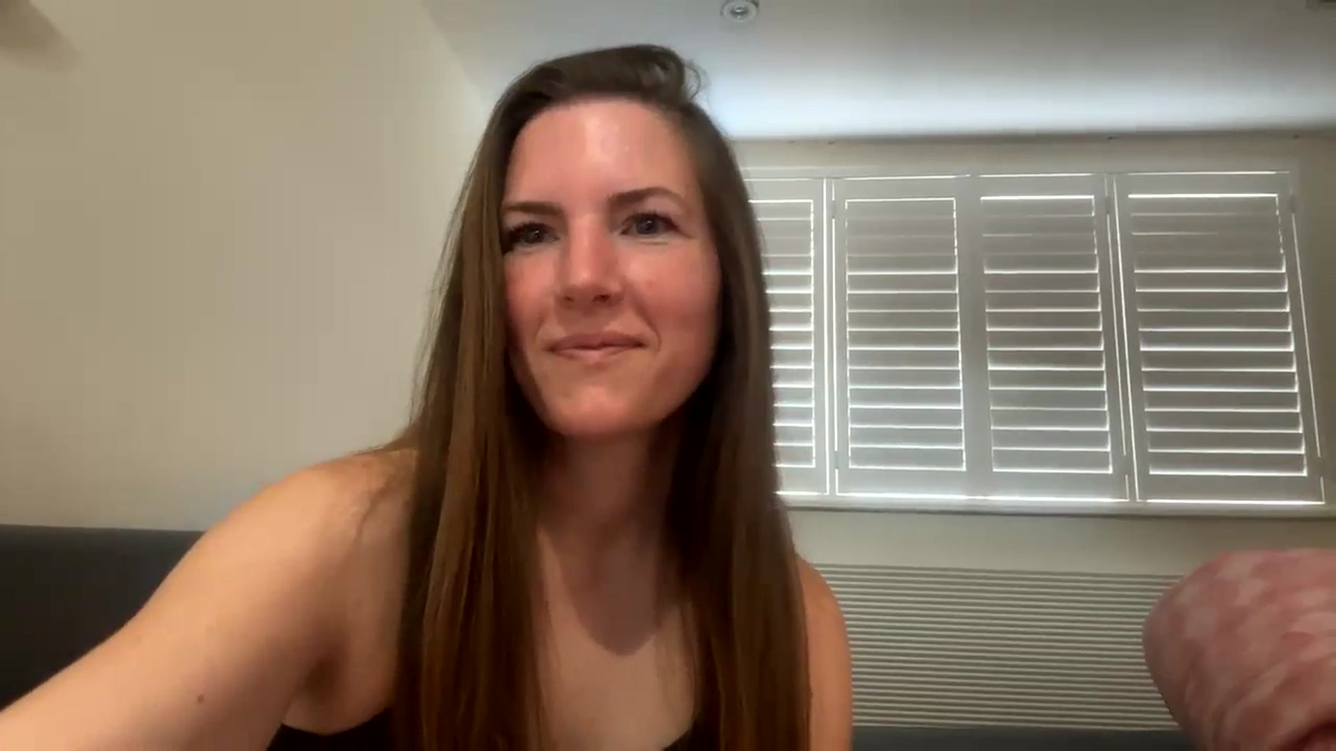 Gallery image thumbnail from Hornyharriet1's myfreecams stream on, 08/10/2024, 07:20 image 4 of 20