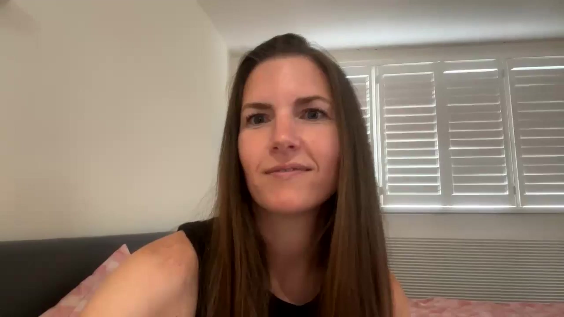 Gallery image thumbnail from Hornyharriet1's myfreecams stream on, 08/22/2024, 13:31 image 18 of 20