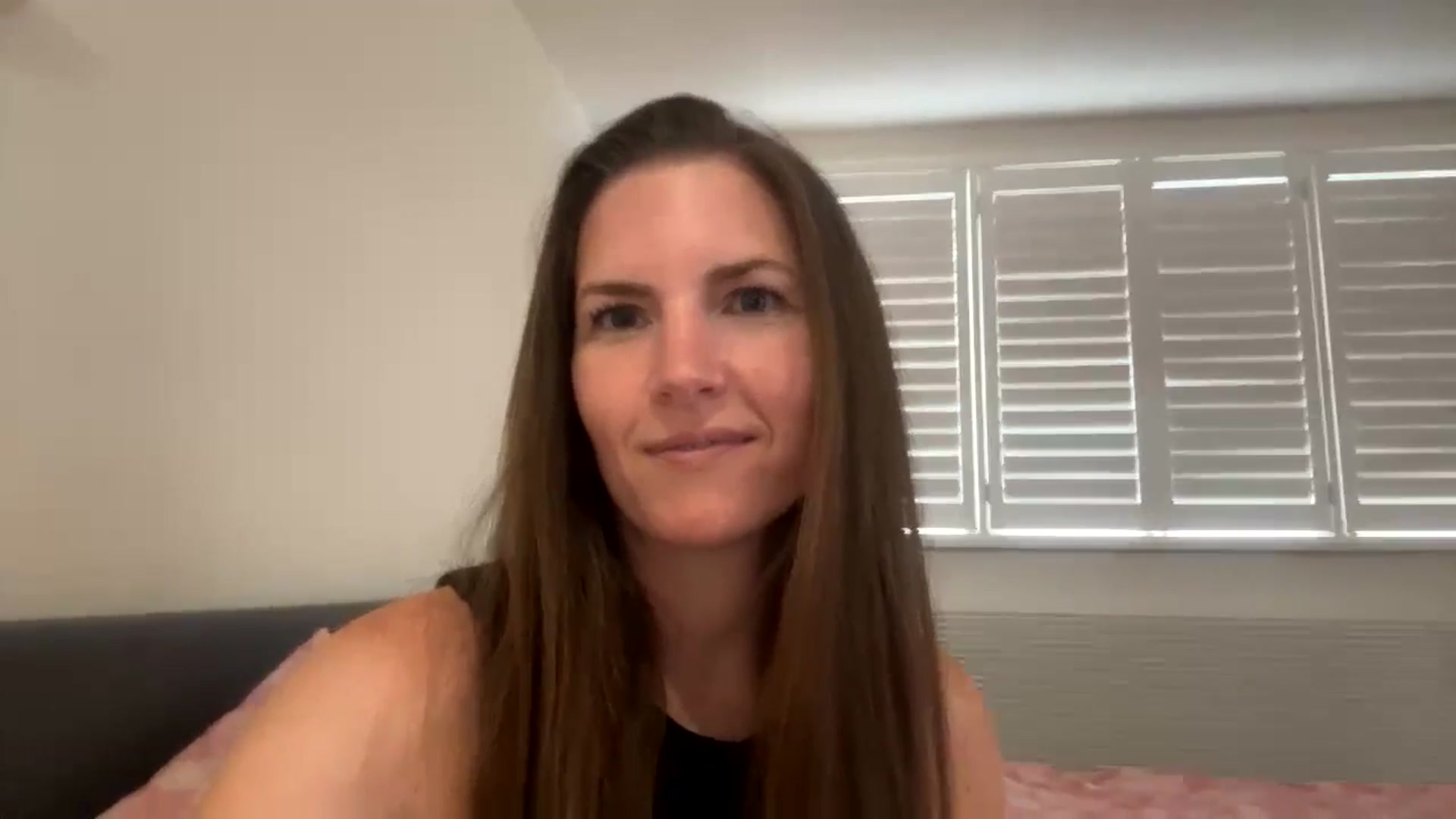 Gallery image thumbnail from Hornyharriet1's myfreecams stream on, 08/22/2024, 13:31 image 16 of 20