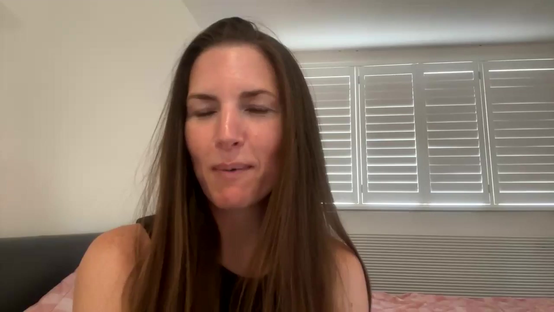 Gallery image thumbnail from Hornyharriet1's myfreecams stream on, 08/22/2024, 13:31 image 10 of 20