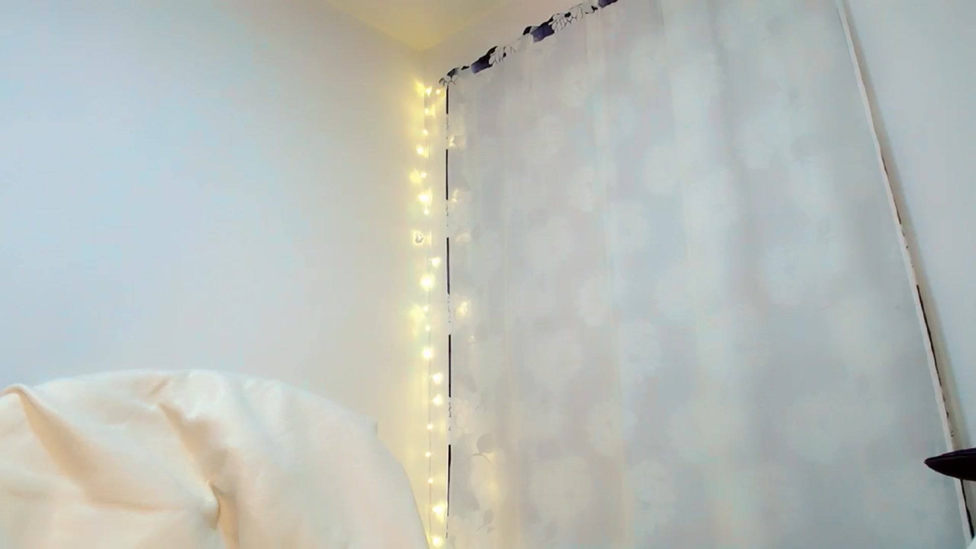 Gallery image thumbnail from HornyyChanel's myfreecams stream on, 01/04/2024, 08:01 image 2 of 20