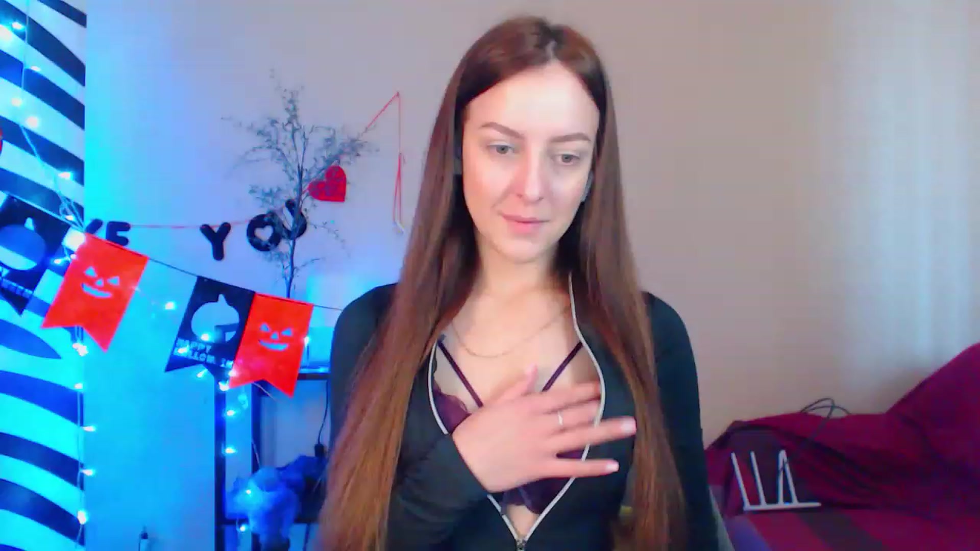 Gallery image thumbnail from HotAndSexyGi's myfreecams stream on, 12/07/2022, 12:14 image 6 of 20